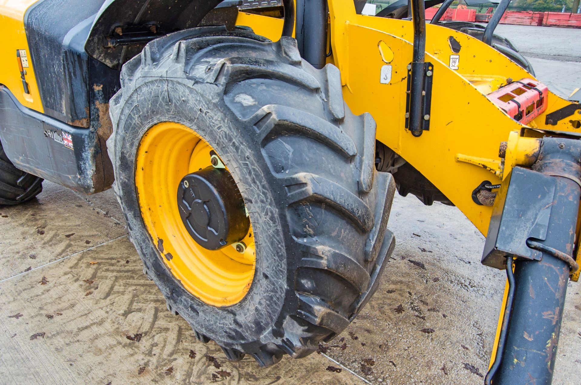 JCB 540-170 T4i IIIB 17 metre telescopic handler Year: 2016 S/N: 2461875 Recorded Hours: 5455 c/w - Image 16 of 25