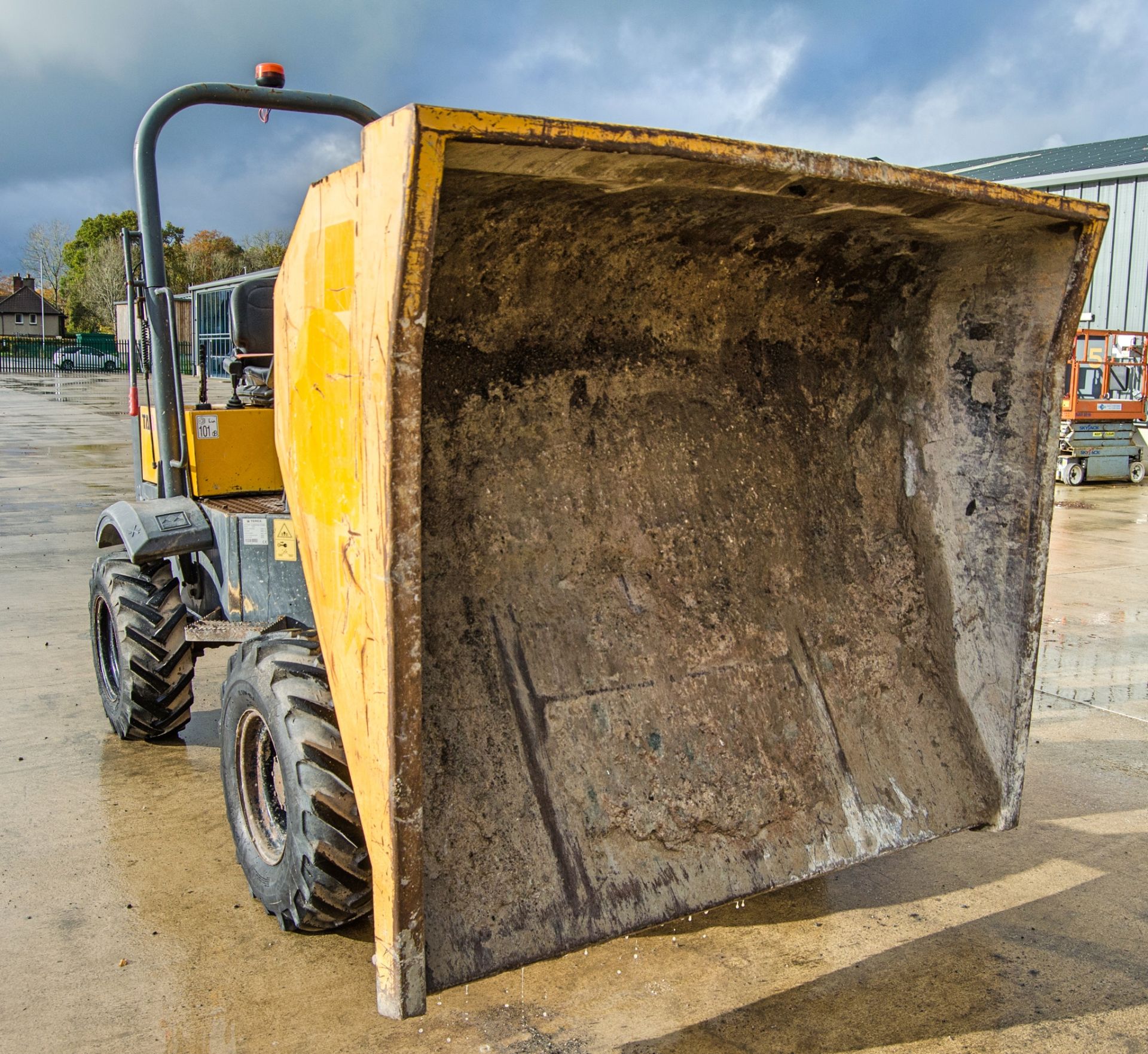 Terex TA3H 3 tonne straight skip dumper Year: 2015 S/N: FF1PC6648 Recorded Hours: 1892 Hydrostatic - Image 10 of 23
