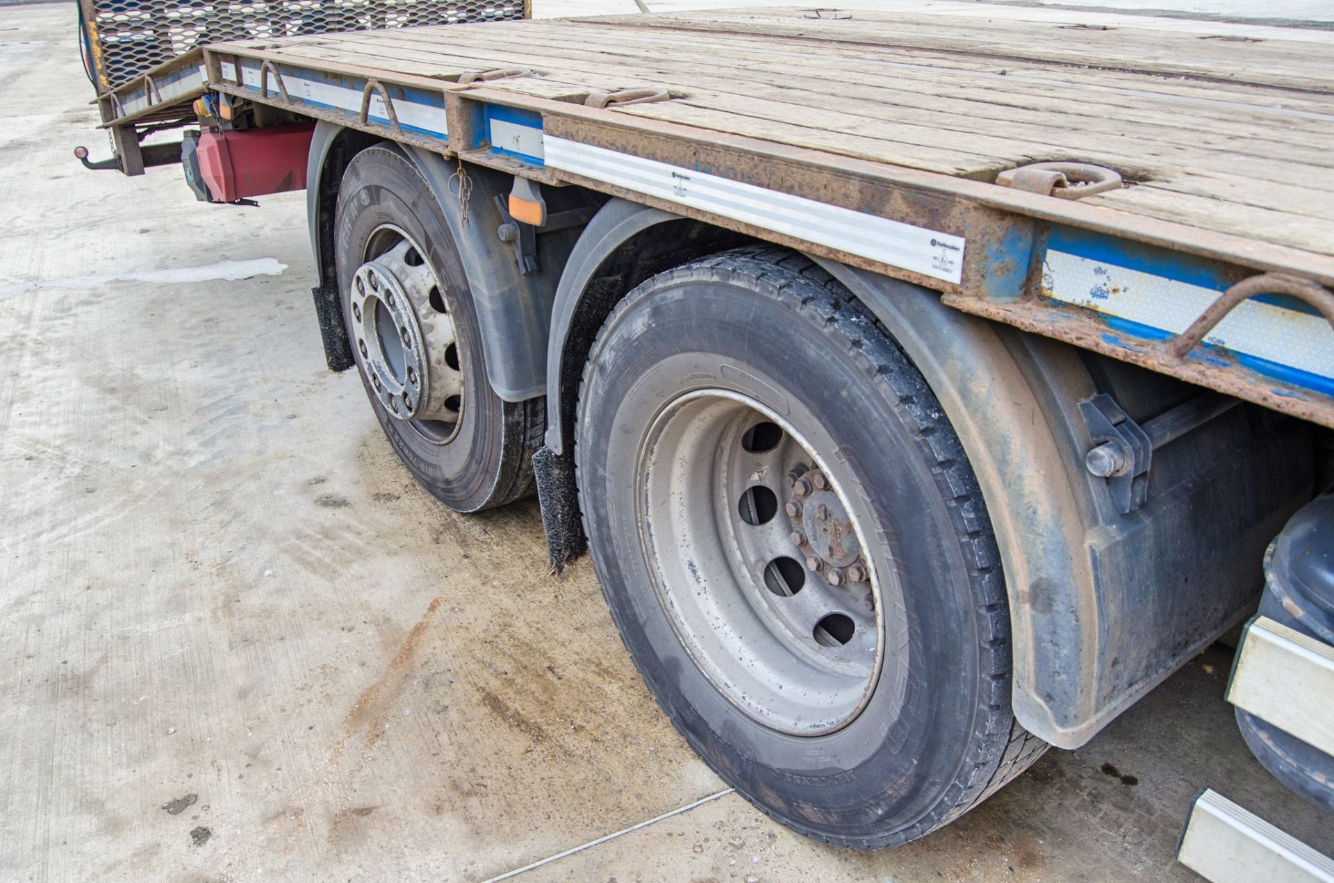 DAF 330 CF Euro 6 26 tonne 6x2 beaver tail plant lorry Registration Number: PN15 HPO Date of - Image 16 of 34