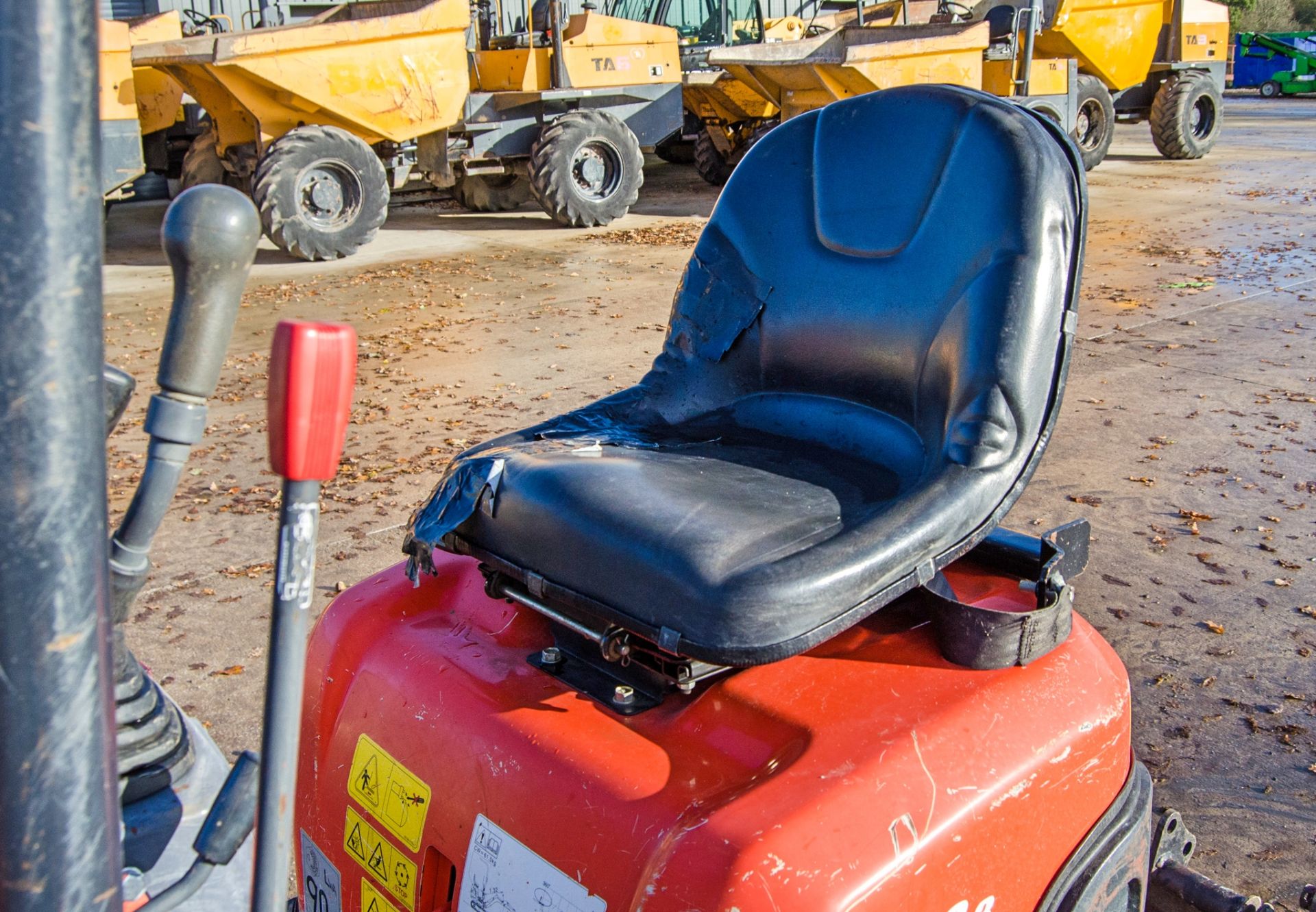 Kubota K008-3 0.8 tonne rubber tracked mini excavator Year: 2019 S/N: 31866 Recorded Hours: 1193 - Image 21 of 26