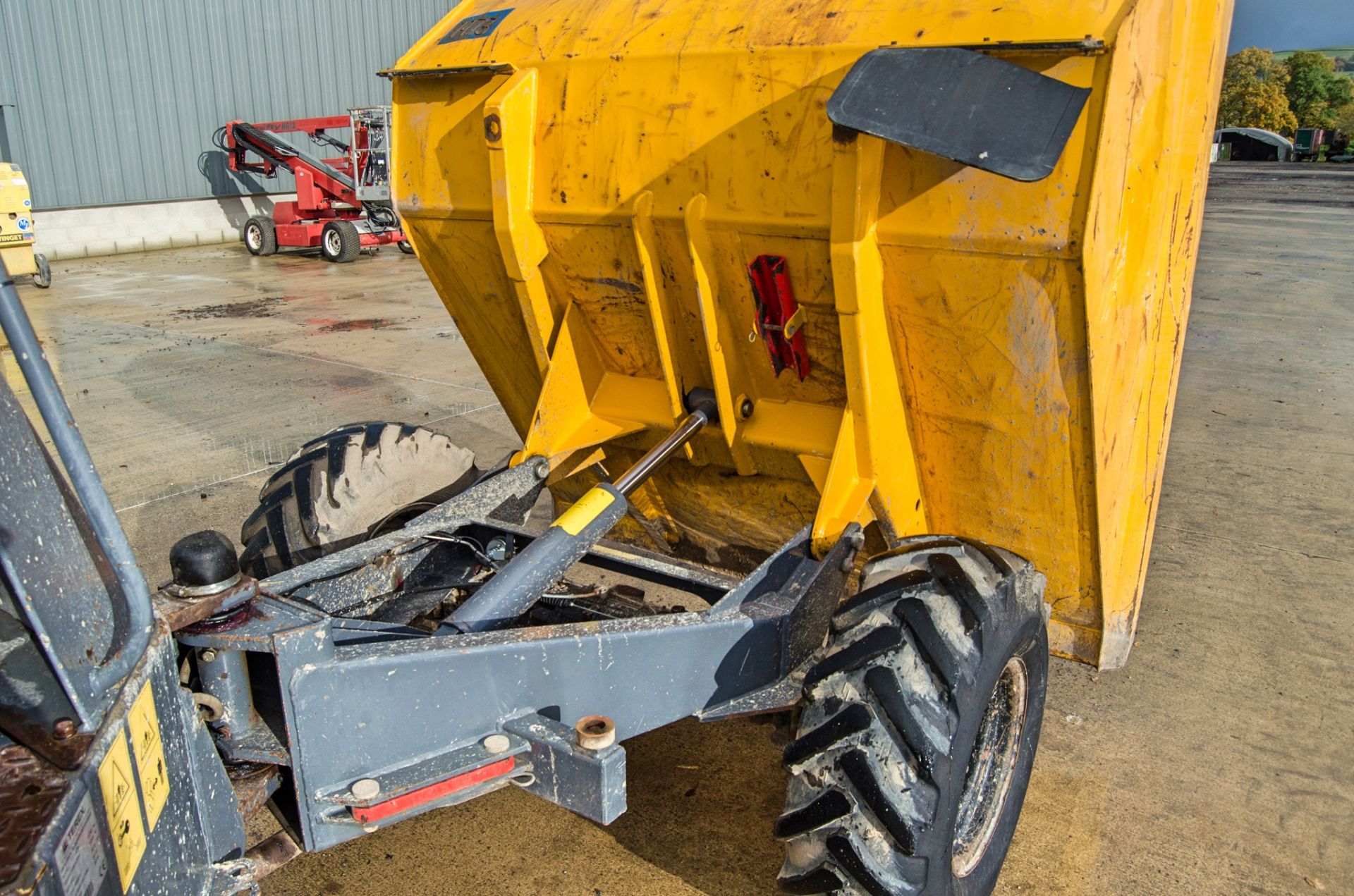 Terex TA3H 3 tonne straight skip dumper Year: 2015 S/N: FF1PC6648 Recorded Hours: 1892 Hydrostatic - Image 11 of 23