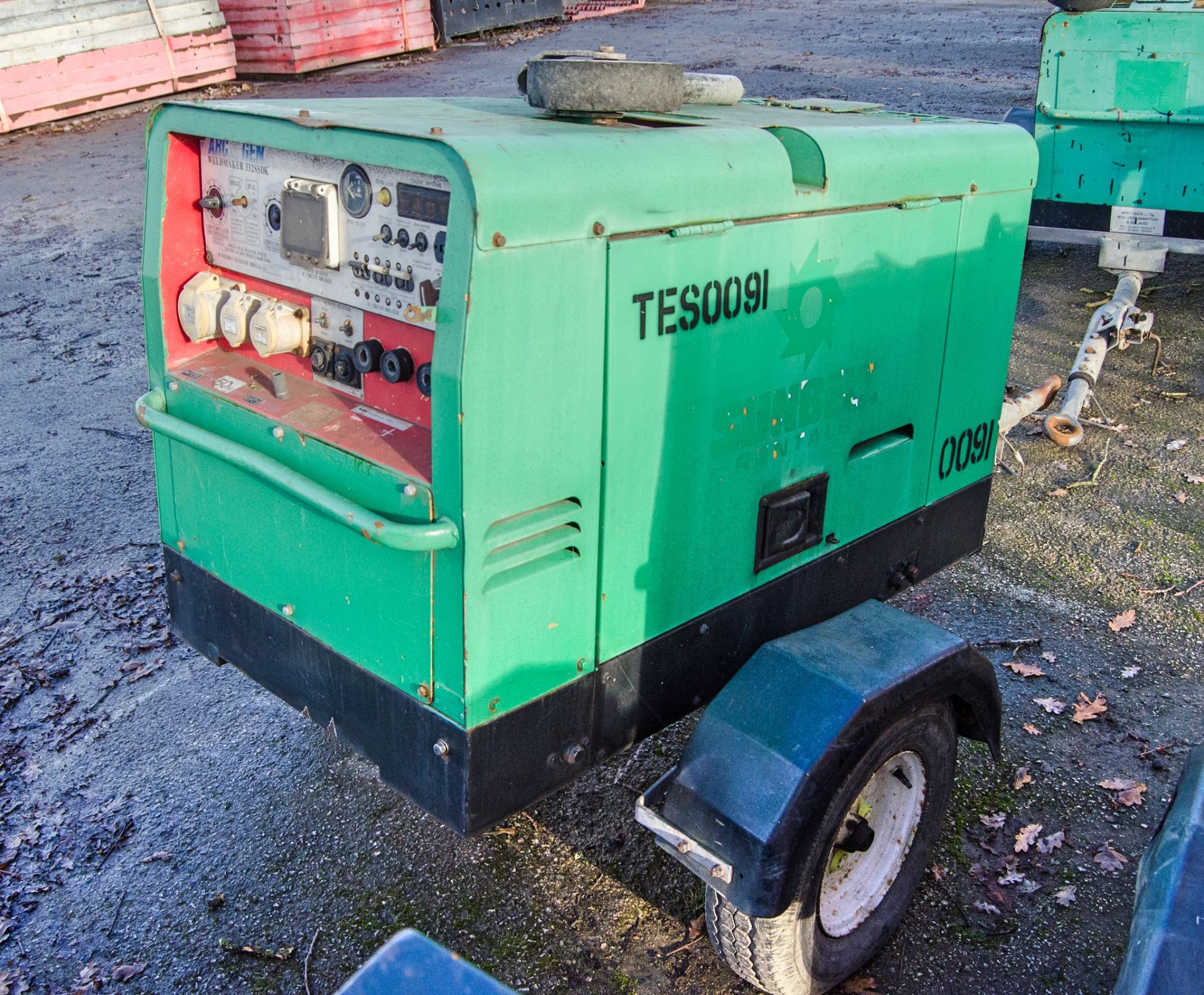 Arc Gen Weldmaker 332SSDK diesel driven fast tow welder/generator S/N: 303162 Recorded hours: 132 - Image 2 of 5