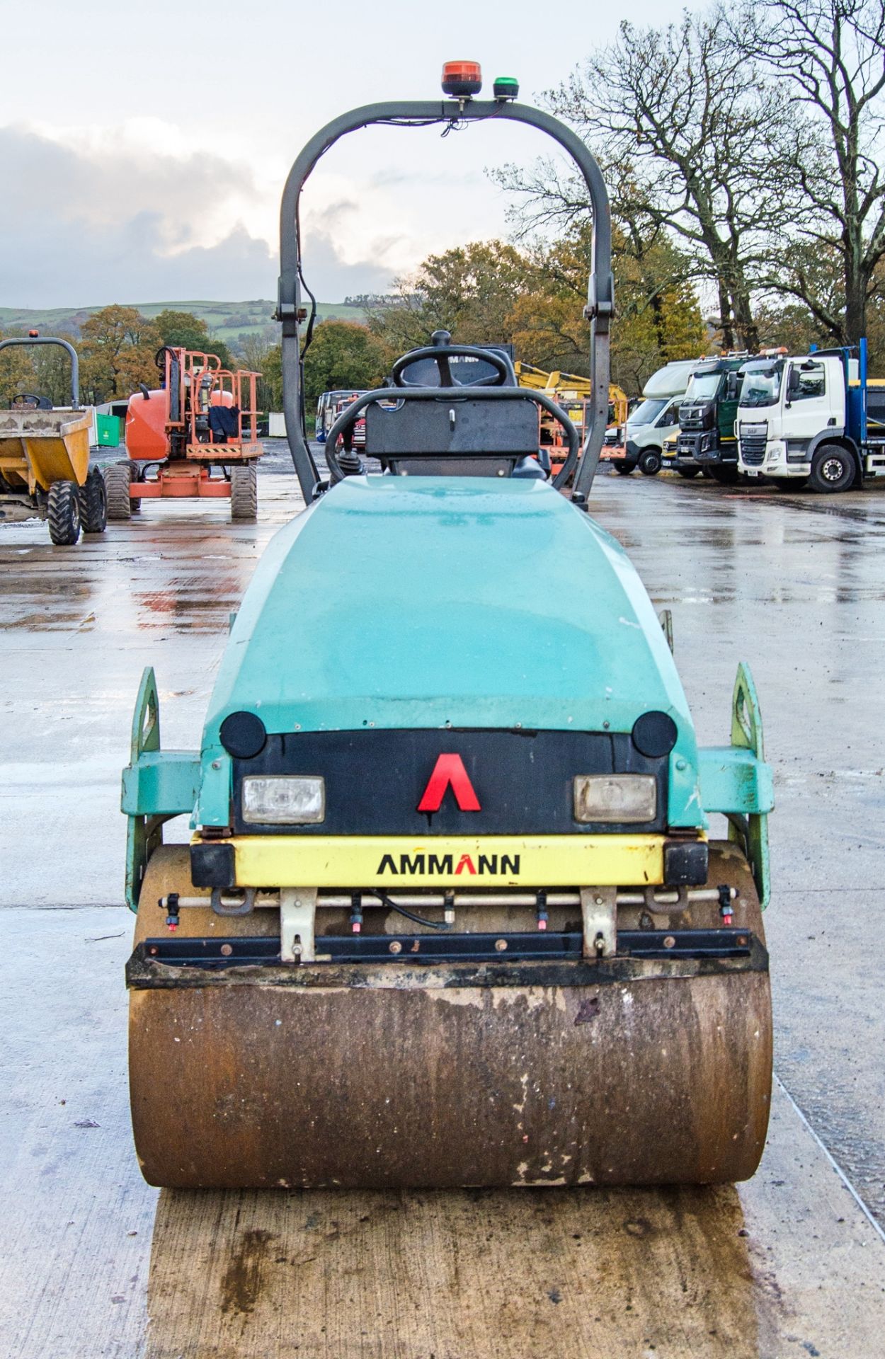 Ammann ARX26 double drum ride on roller Year: 2015 S/N: 6150218 Recorded Hours: Not displayed 2049 - Image 4 of 19