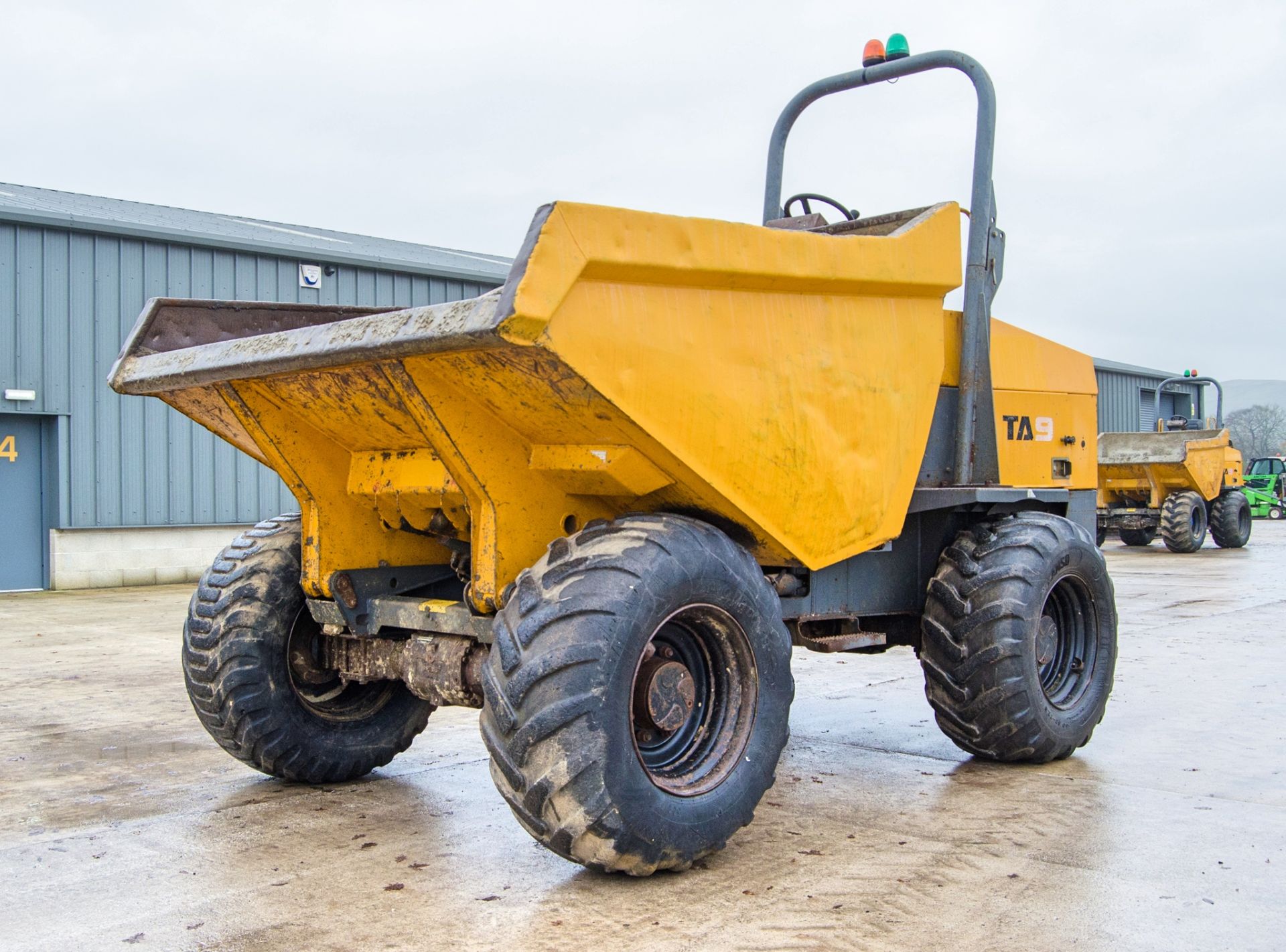 Terex TA9 9 tonne straight skip dumper Year: 2014 S/N: SLBD1DD0EE1PK4947 Recorded Hours: 598 D1718