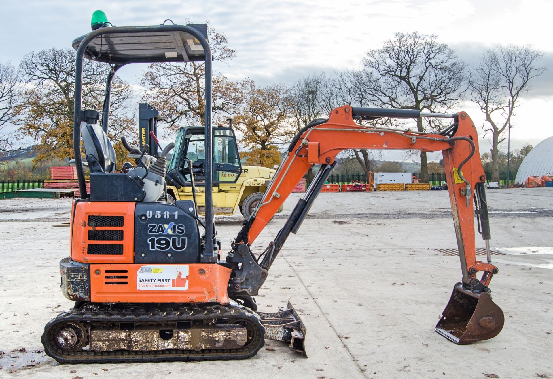 Hitachi Zaxis 19U 1.9 tonne rubber tracked mini excavator Year: 2017 S/N: P00031783 Recorded - Image 8 of 25