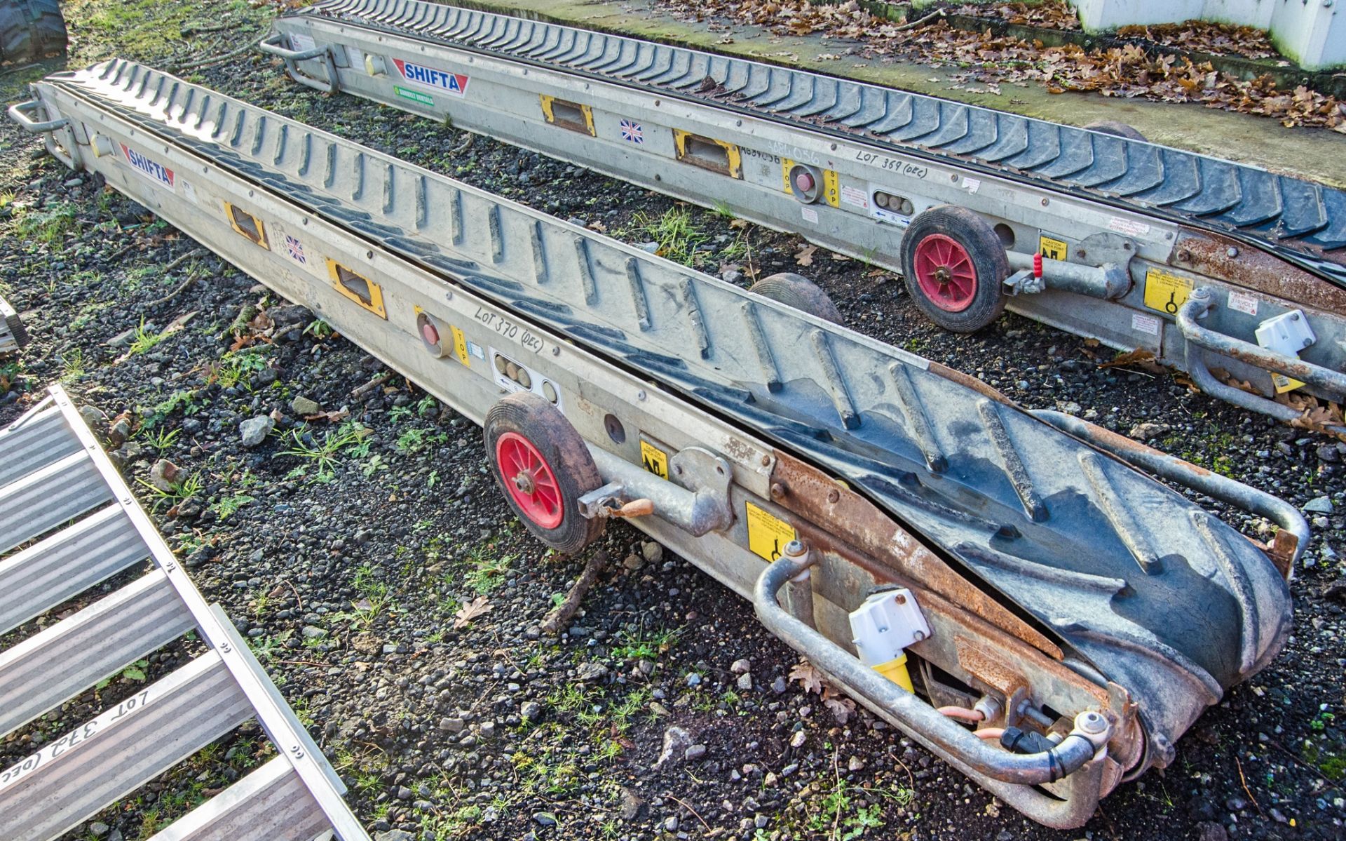 Mace Shifta 110v belt conveyor A672674