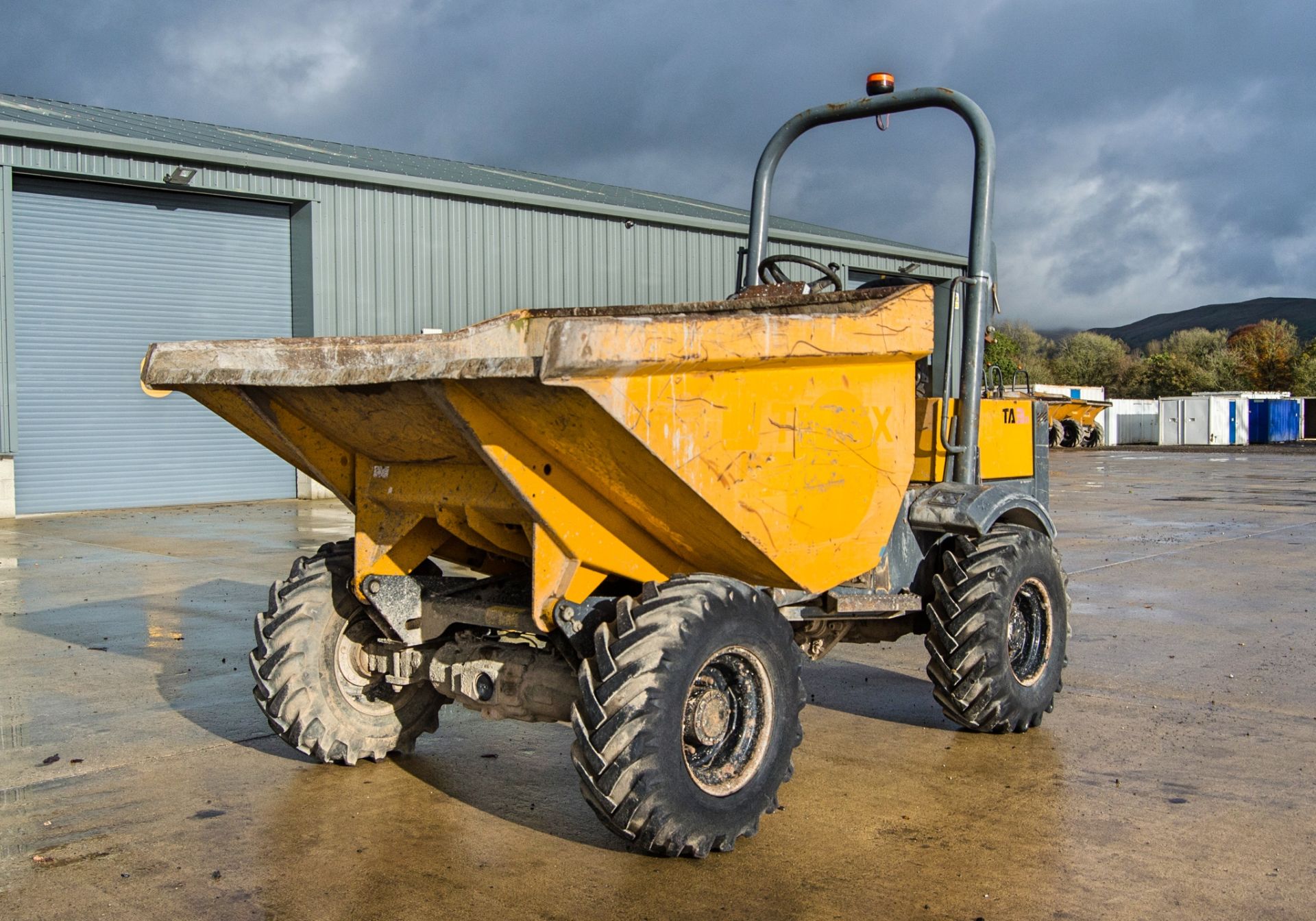 Terex TA3H 3 tonne straight skip dumper Year: 2015 S/N: FF1PC6648 Recorded Hours: 1892 Hydrostatic