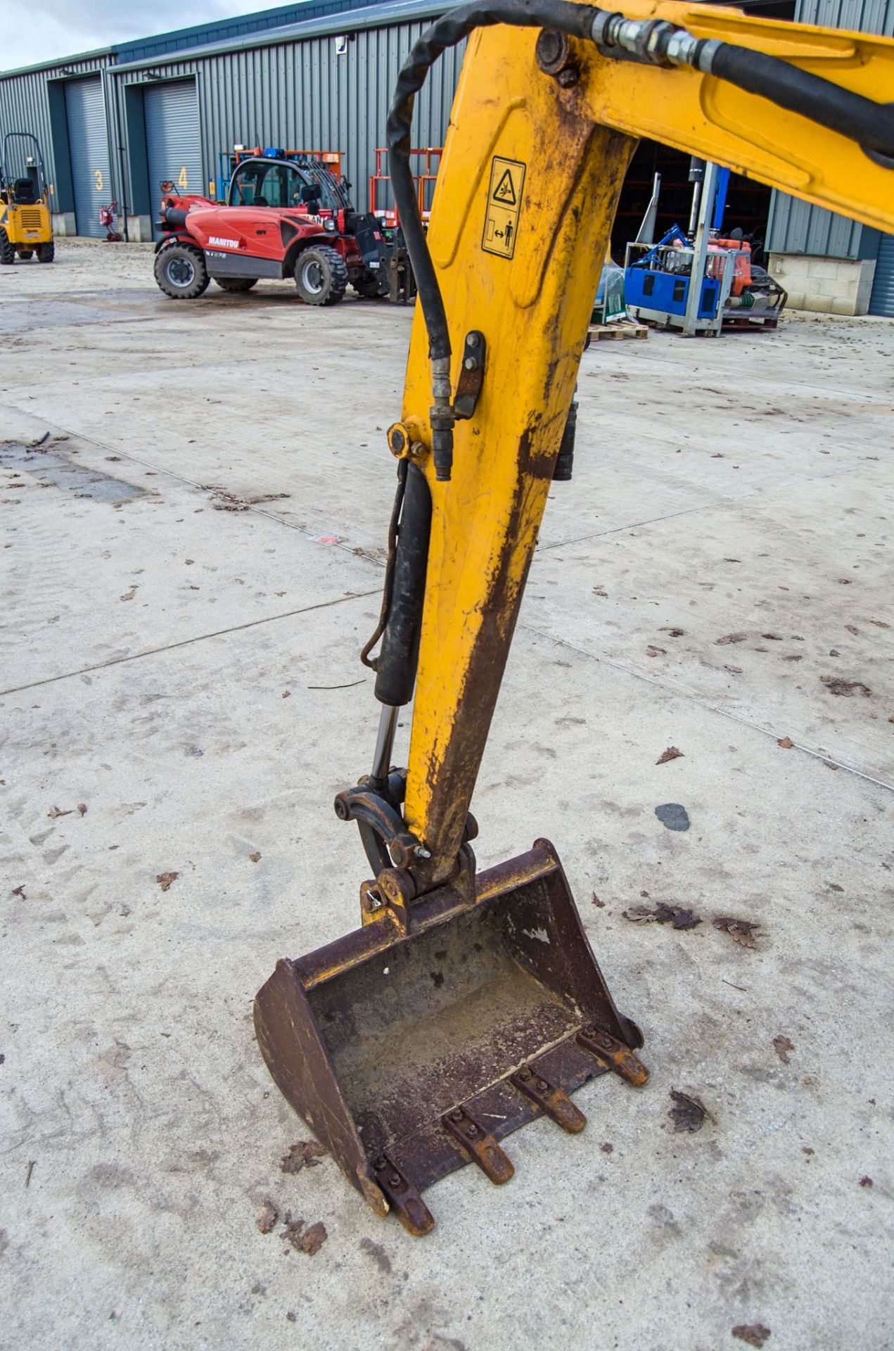 JCB 8016 1.5 tonne rubber tracked mini excavator Year: 2017 S/N: 2072019 Recorded Hours: 1796 blade, - Image 14 of 24