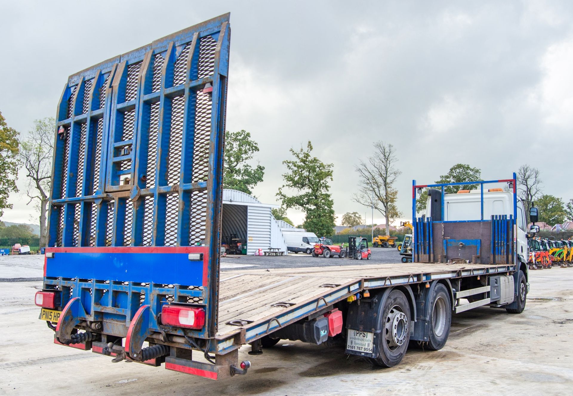 DAF 330 CF Euro 6 26 tonne 6x2 beaver tail plant lorry Registration Number: PN15 HPO Date of - Image 3 of 34