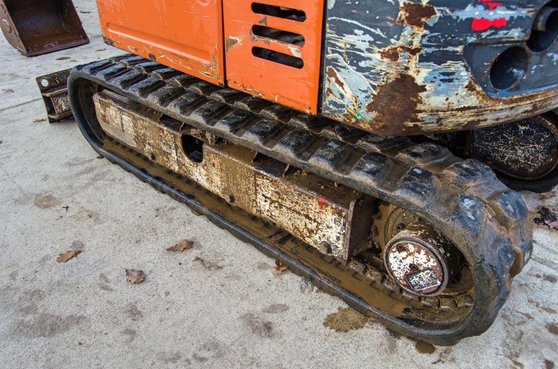 Hitachi Zaxis 19U 1.9 tonne rubber tracked mini excavator Year: 2017 S/N: P00031783 Recorded - Image 11 of 25