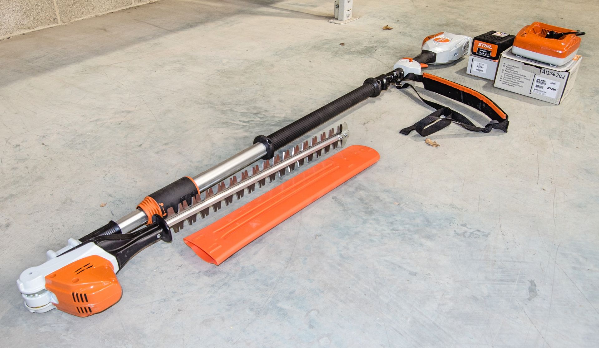 Stihl HLA86 cordless long reach hedge cutter c/w battery and charger