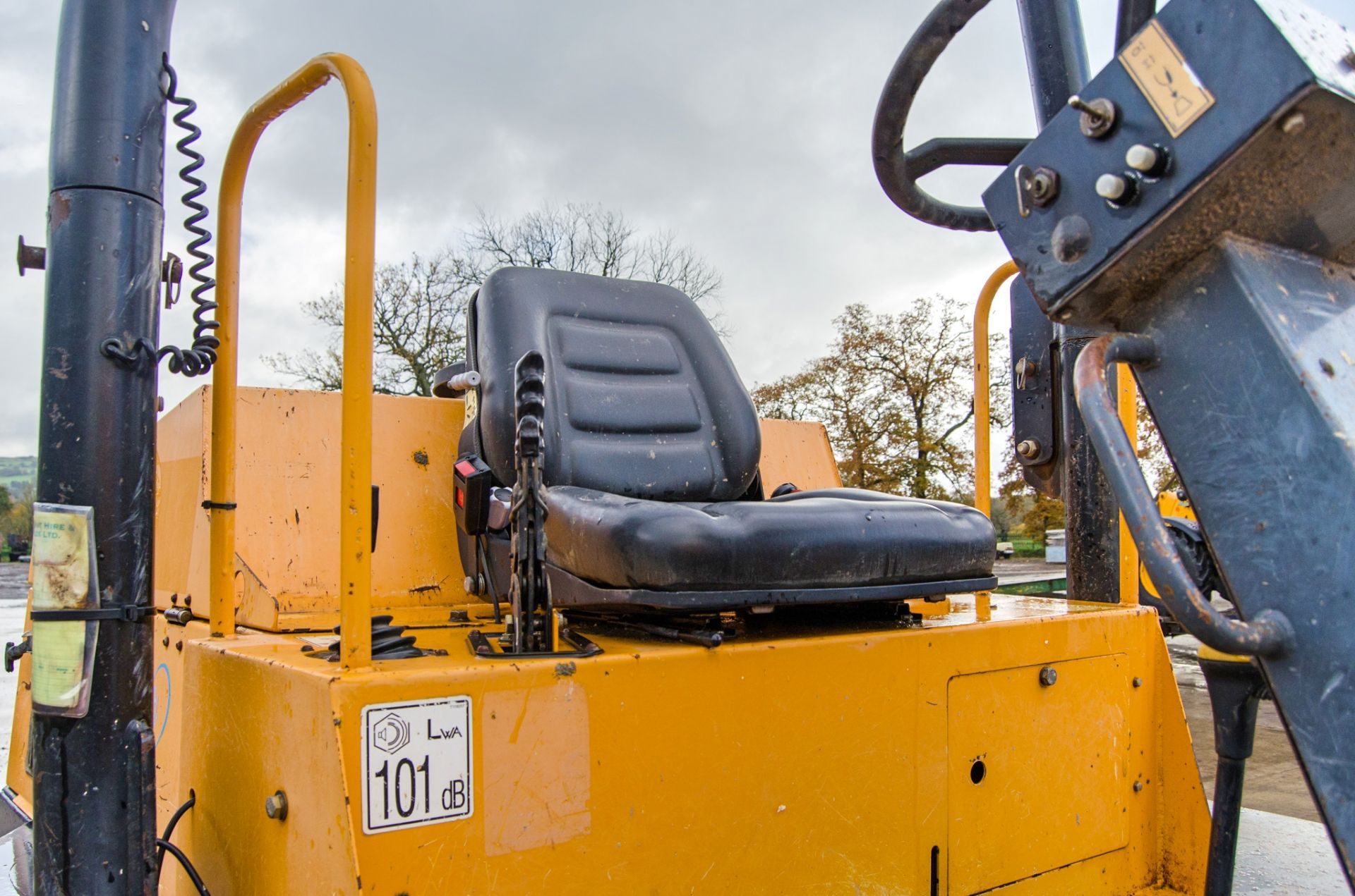 Terex TA6 6 tonne straight skip dumper Year: 2015 S/N:EF7PP7908 Recorded Hours: 2204 D2110 - Image 17 of 24