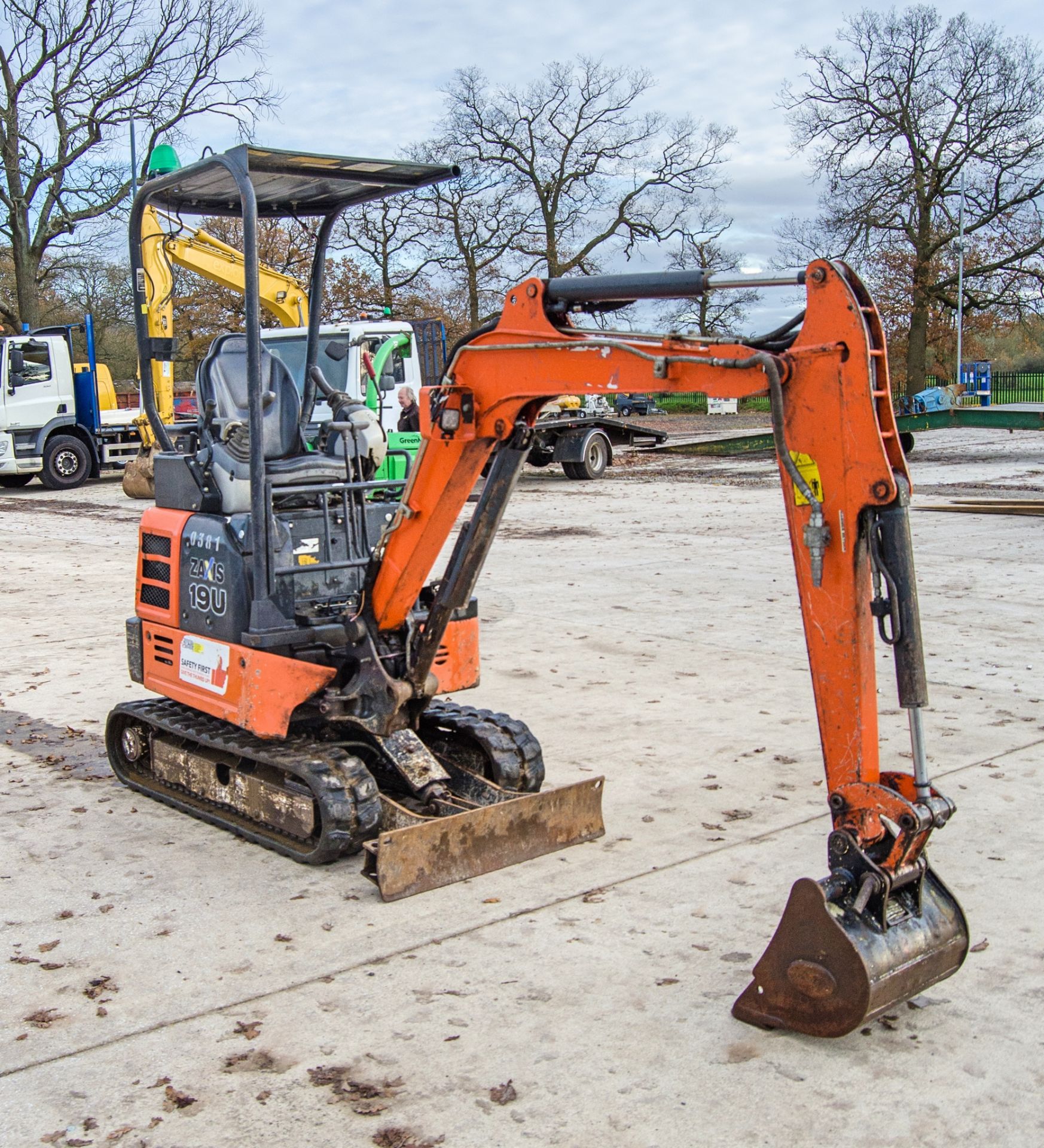 Hitachi Zaxis 19U 1.9 tonne rubber tracked mini excavator Year: 2017 S/N: P00031783 Recorded - Image 2 of 25