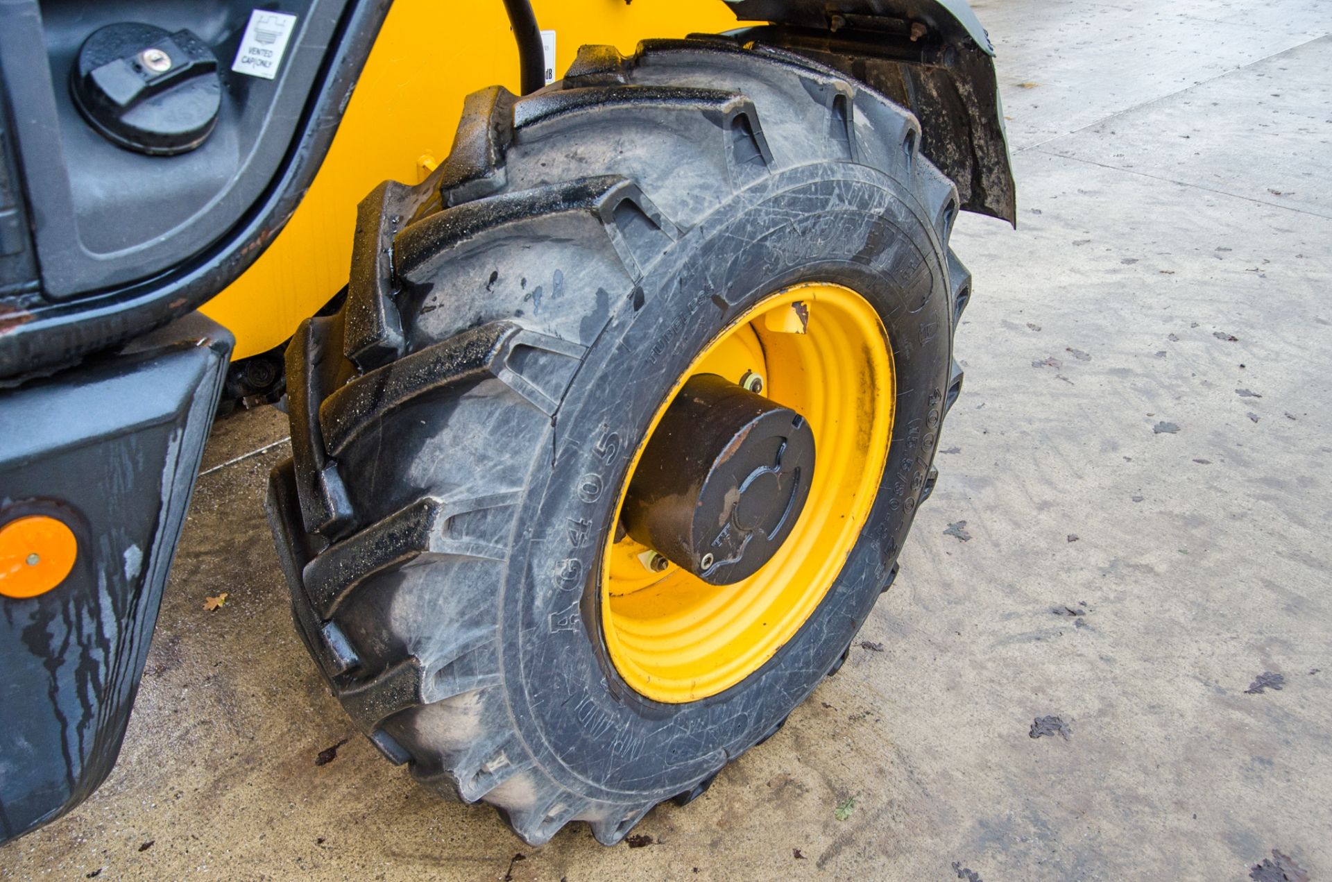 JCB 540-170 T4i IIIB 17 metre telescopic handler Year: 2016 S/N: 2461875 Recorded Hours: 5455 c/w - Image 14 of 25