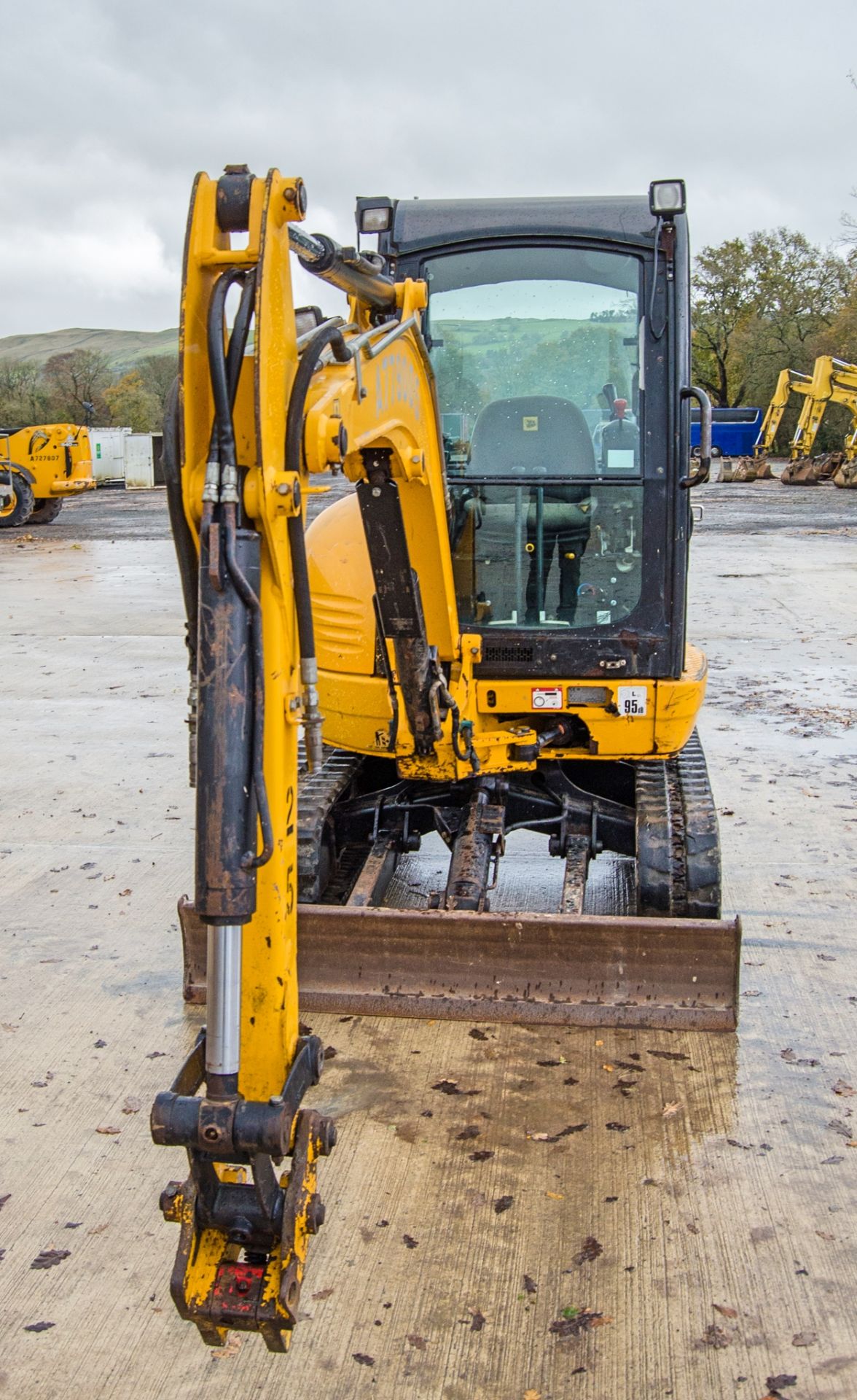 JCB 8025 ZTS 2.5 tonne rubber tracked mini excavator Year: 2017 S/N: 2227776 Recorded Hours: 2543 - Image 5 of 23