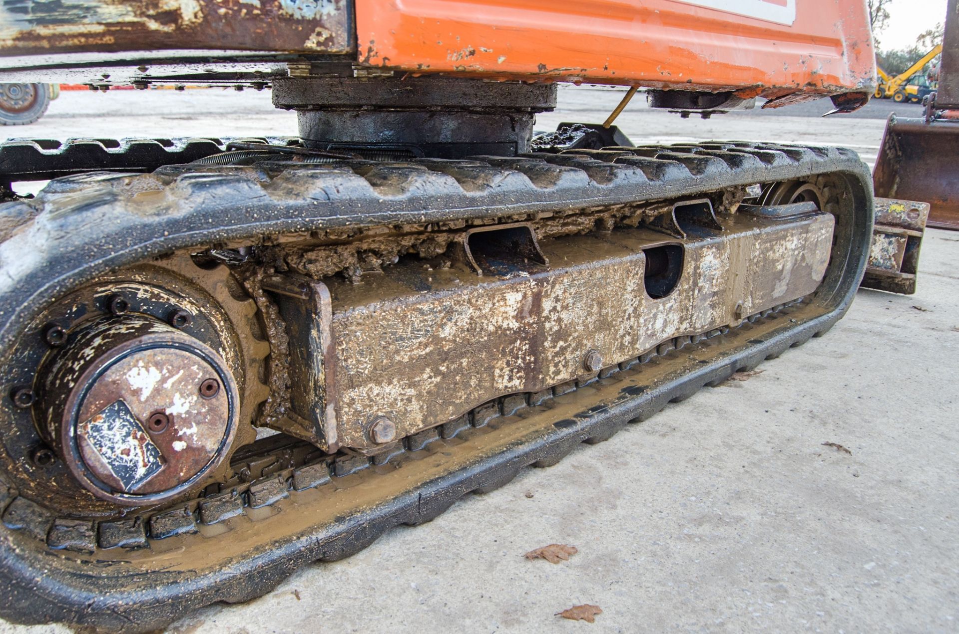 Hitachi Zaxis 19U 1.9 tonne rubber tracked mini excavator Year: 2017 S/N: P00031783 Recorded - Image 10 of 25