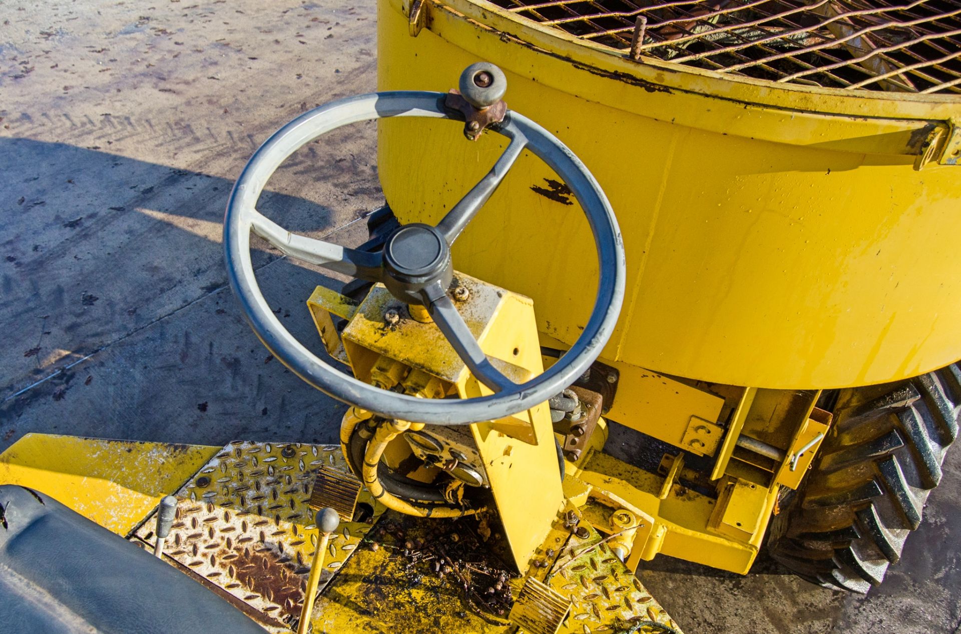 Mobile hydraulic pan mixer converted from a 3 tonne dumper - Image 16 of 19