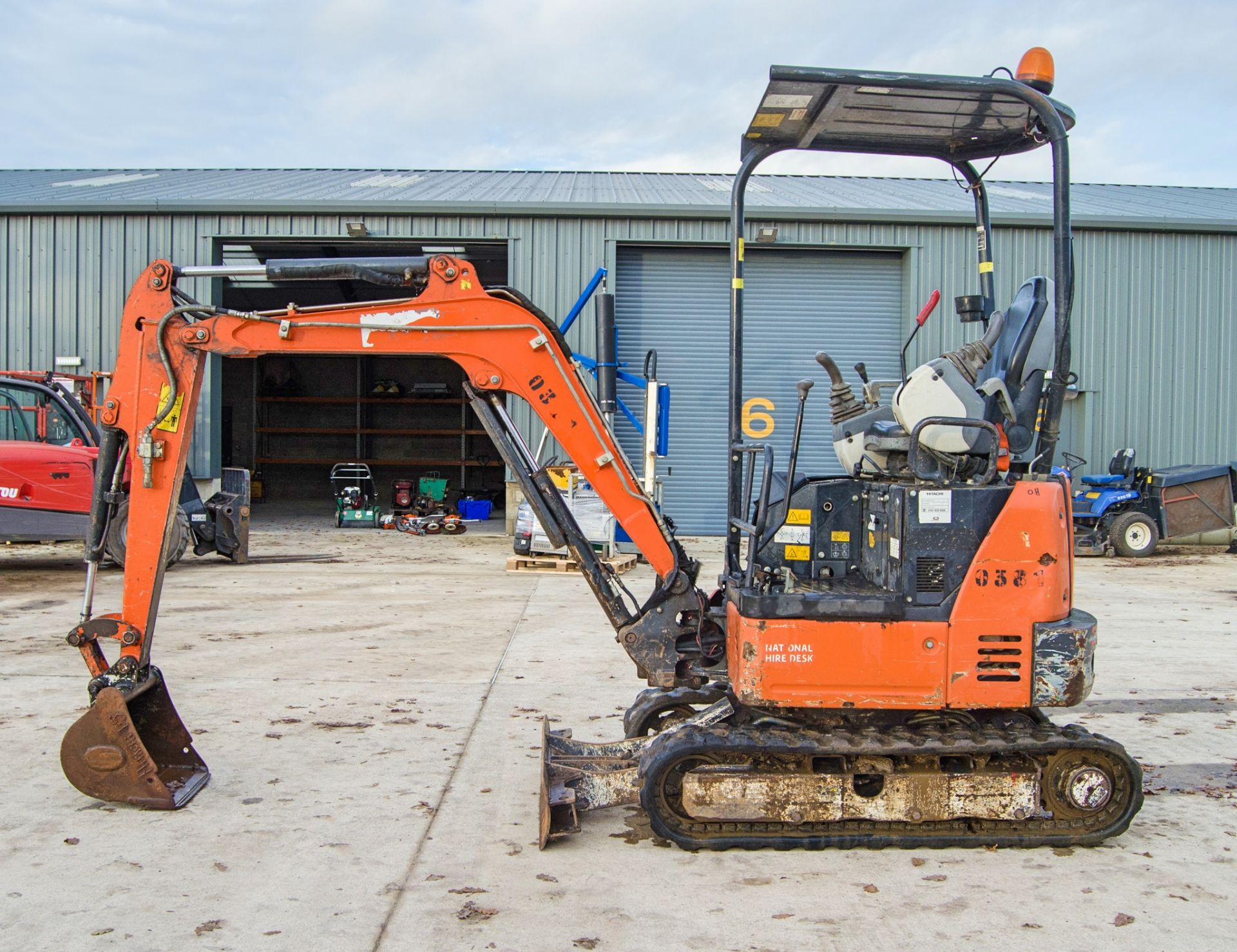 Hitachi Zaxis 19U 1.9 tonne rubber tracked mini excavator Year: 2017 S/N: P00031783 Recorded - Image 7 of 25