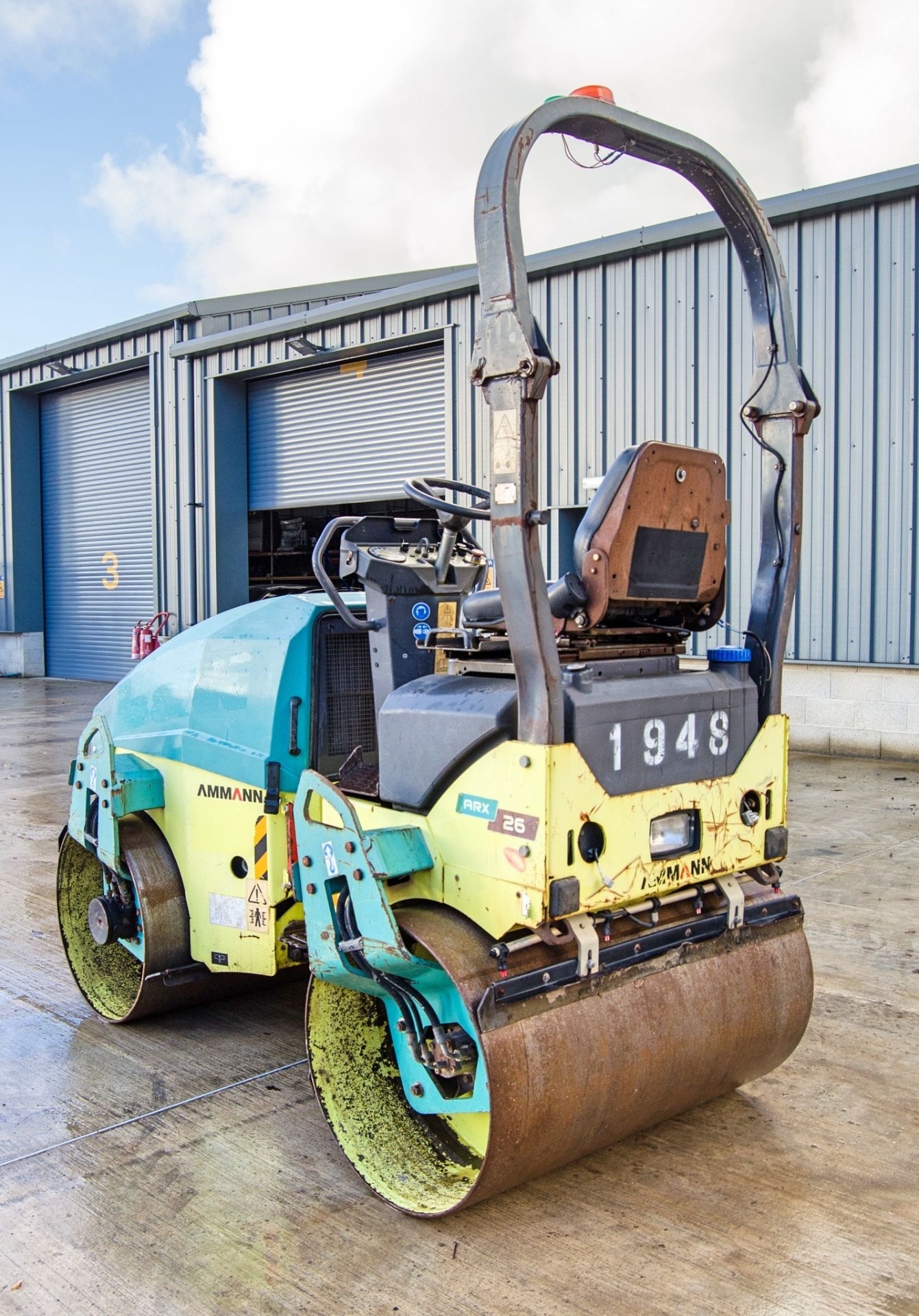 Ammann ARX26 double drum ride on roller Year: 2015 S/N: 6150026 Recorded Hours: 1351 1948 - Image 4 of 20