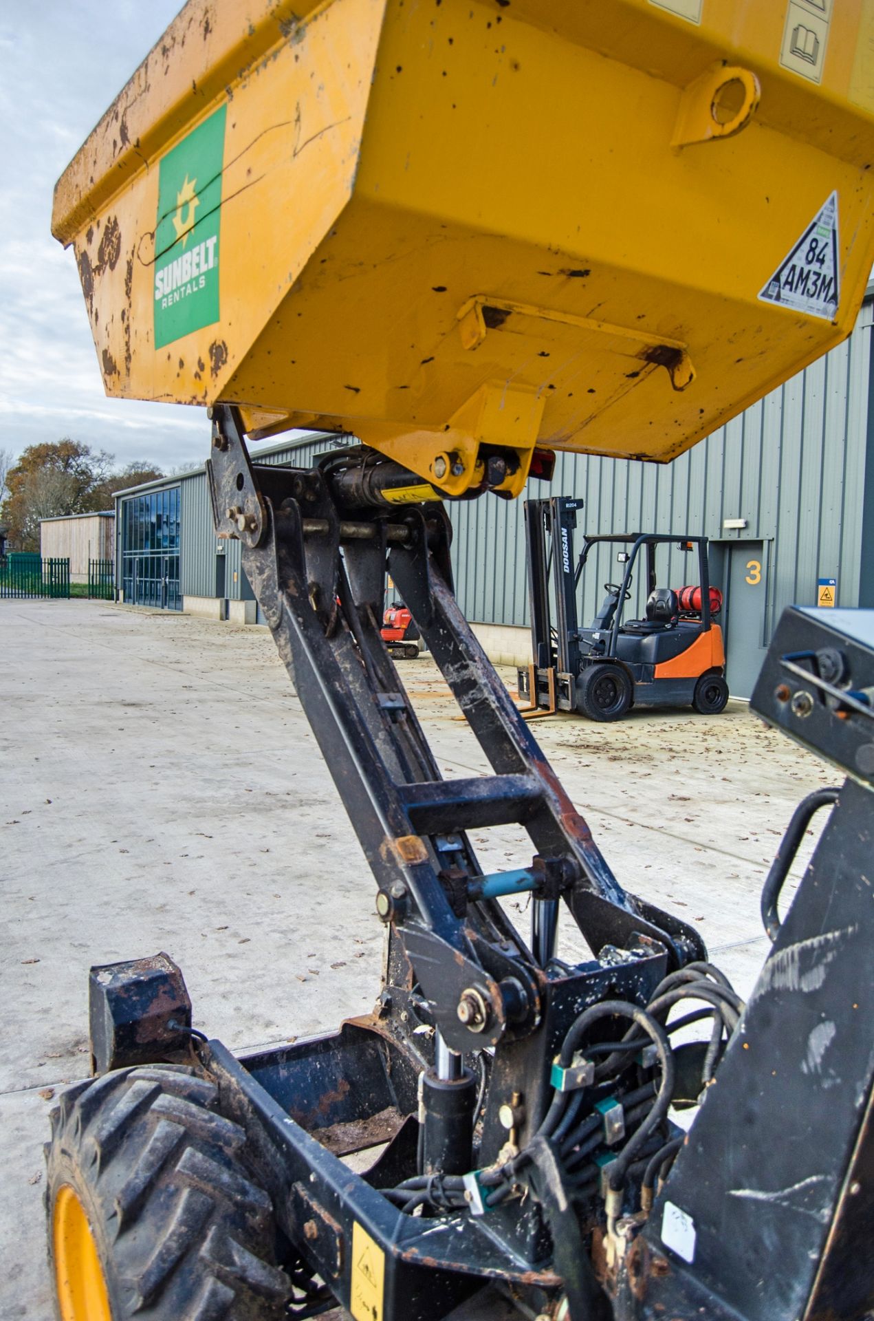 JCB 1THT 1 tone hi-tip dumper Year: 2015 S/N: EFFRA2577 Recorded Hours: 1082 A680948 ** Tip not - Image 11 of 23