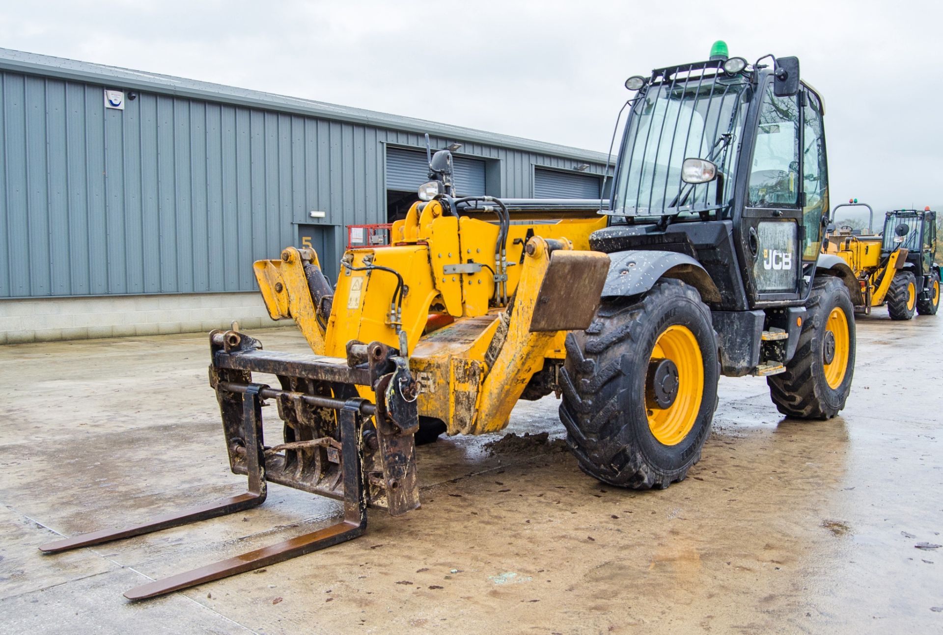 JCB 535-125 Hi-Viz 12.5 metre telescopic handler Year: 2015 S/N: 2348540 Recorded Hours: 4358