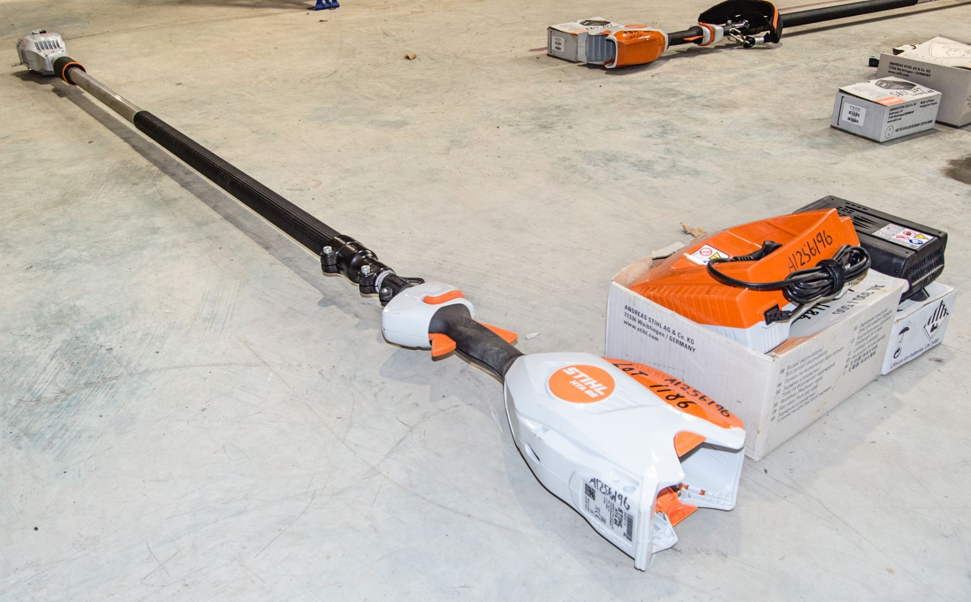 Stihl HTA86 cordless long reach pole pruner c/w battery and charger ** No saw ** A1256196, A1256207 - Image 2 of 3