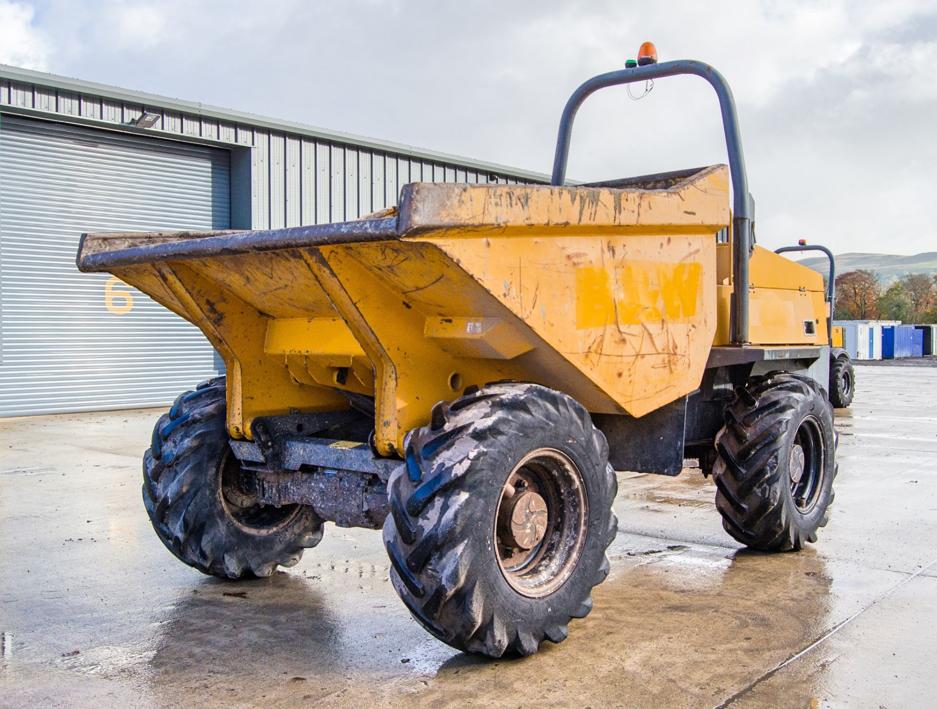 Terex TA6 6 tonne straight skip dumper Year: 2014 S/N: EE1PH4948 Recorded Hours: Not displayed (