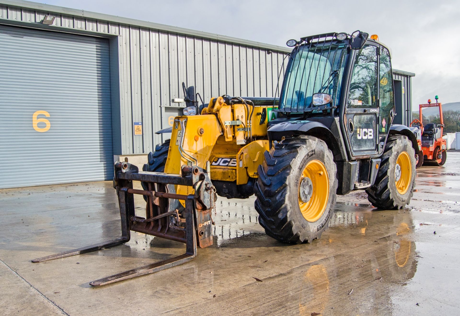 JCB 535-95 T4i IIIB 9.5 metre telescopic handler Year: 2016 S/N: 2461328 Recorded Hours: 1251 c/w