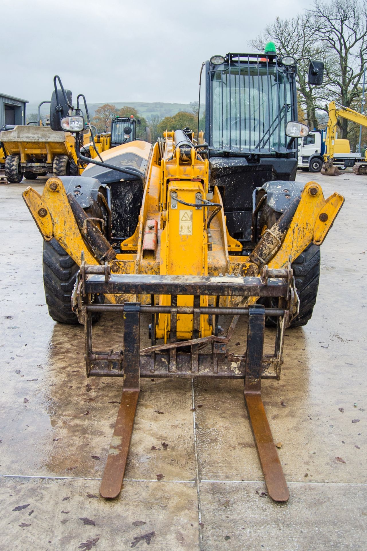 JCB 535-125 Hi-Viz 12.5 metre telescopic handler Year: 2015 S/N: 2348540 Recorded Hours: 4358 - Image 5 of 24