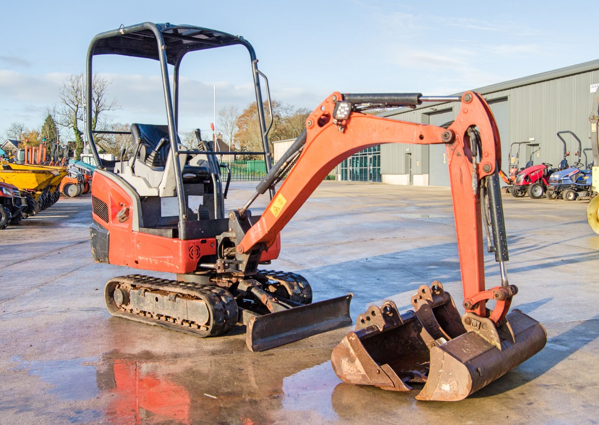 Kubota KX015-4 1.5 tonne rubber tracked mini excavator Year: 2015 S/N: 58352 Recorded Hours: 2725 - Image 2 of 24