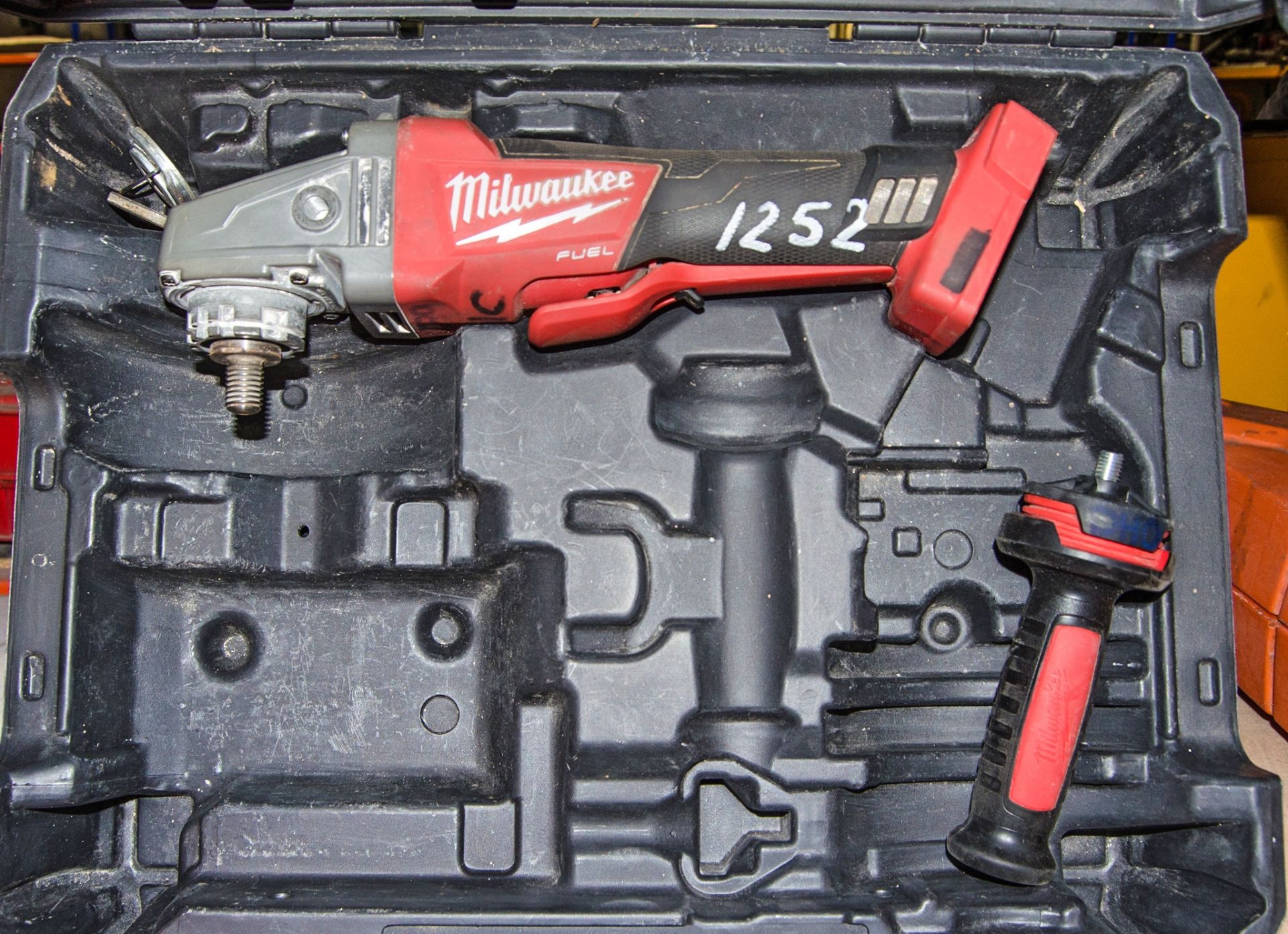 Milwaukee 18v cordless angle grinder c/w carry case ** No battery or charger **