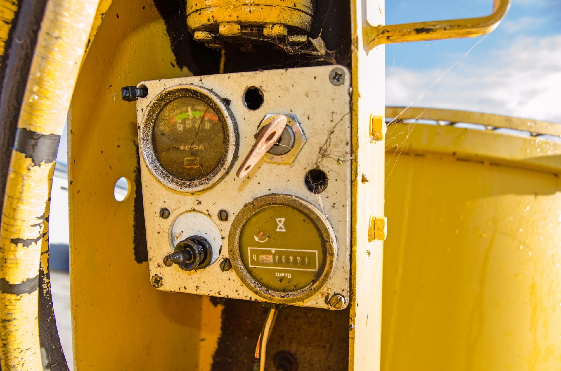 Mobile hydraulic pan mixer converted from a 3 tonne dumper - Image 17 of 19