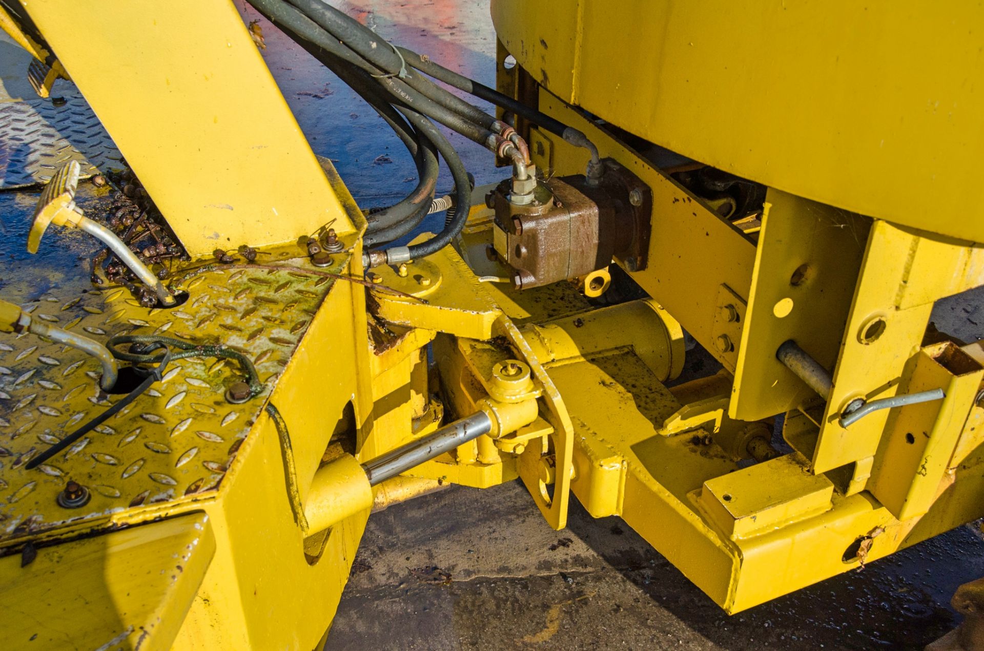 Mobile hydraulic pan mixer converted from a 3 tonne dumper - Image 14 of 19