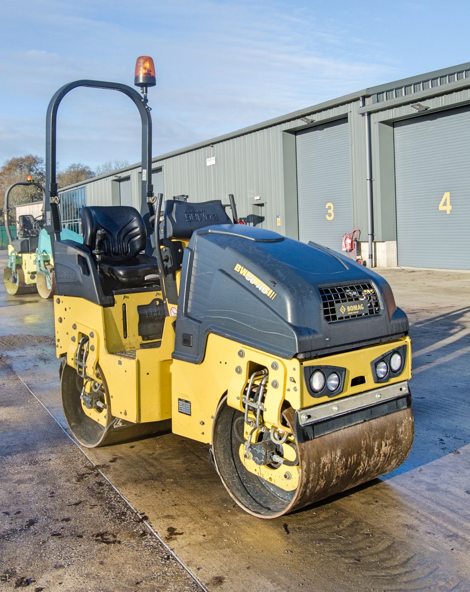 Bomag BW80 AD-5 double drum ride on roller Year: 2018 S/N: 2091011 Recorded Hours: 426 - Image 2 of 21