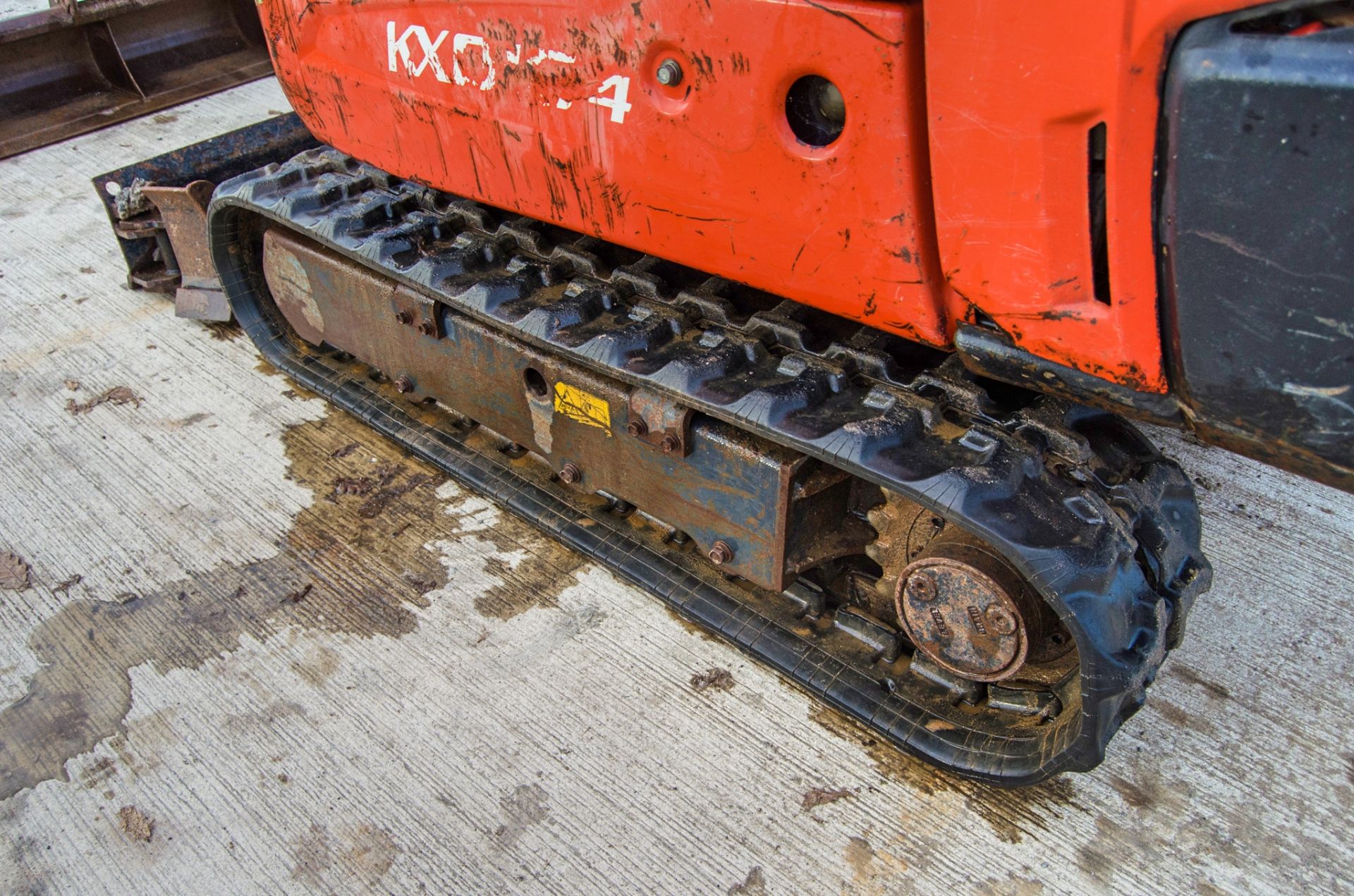 Kubota KX016-4 1.5 tonne rubber tracked mini excavator Year: 2014 S/N: 58176 Recorded Hours: 2059 - Image 11 of 24