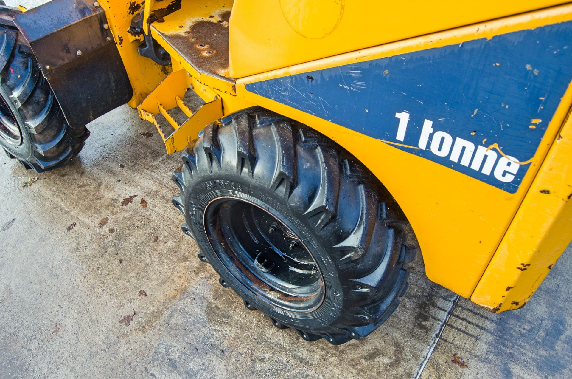 Thwaites 1 tonne hi-tip dumper Year: 2014 S/N: Z1417C9163 Recorded Hours: 2024 E321113 - Image 16 of 23