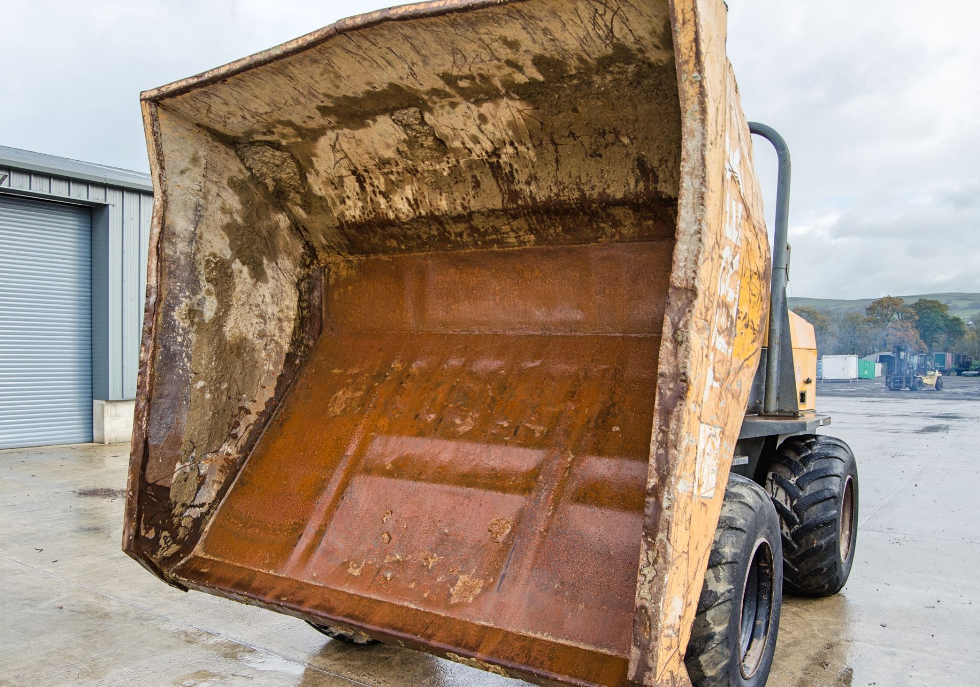 Terex TA9 9 tonne straight skip dumper Year: 2014 S/N: EE1PK5033 Recorded Hours: 3317 D1727 - Image 10 of 23