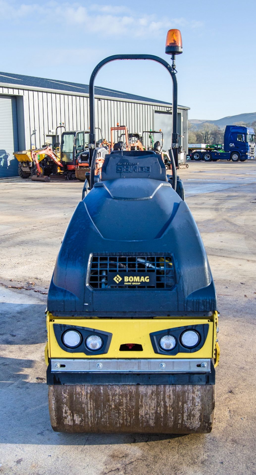 Bomag BW80 AD-5 double drum ride on roller Year: 2018 S/N: 2091011 Recorded Hours: 426 - Image 5 of 21