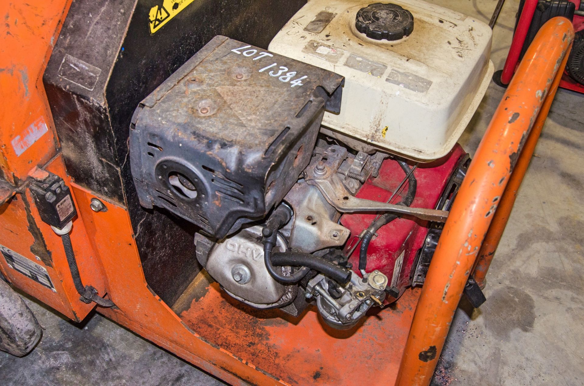 Timberwolf 13175 petrol driven garden waste shredder ** Carburettor loose and no air box ** GCS406 - Image 3 of 3