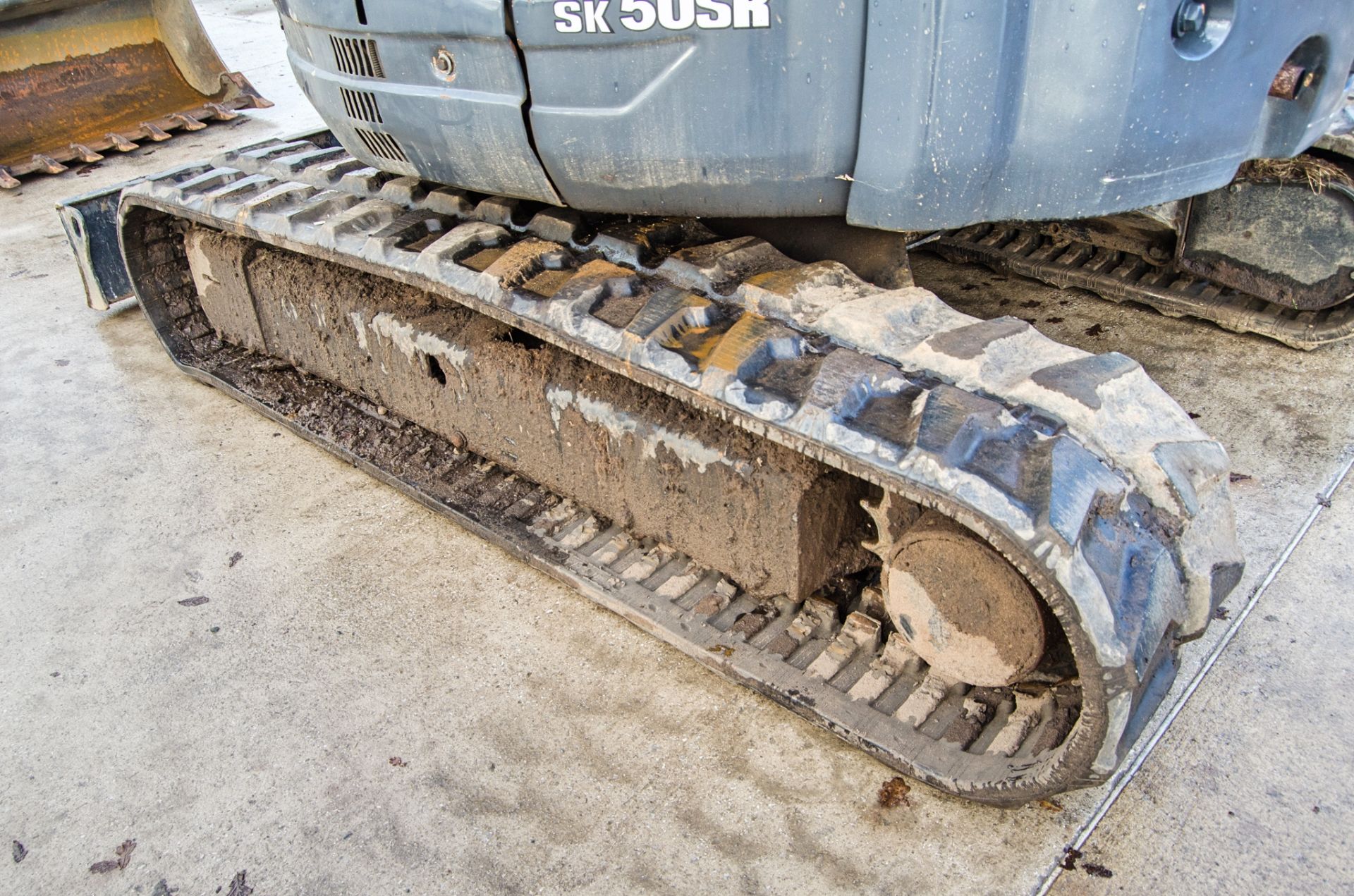 Kobelco SK50SR Grand 5 tonne rubber tracked excavator S/N: PJ06-08238 Recorded Hours: 2279 blade, - Image 11 of 24