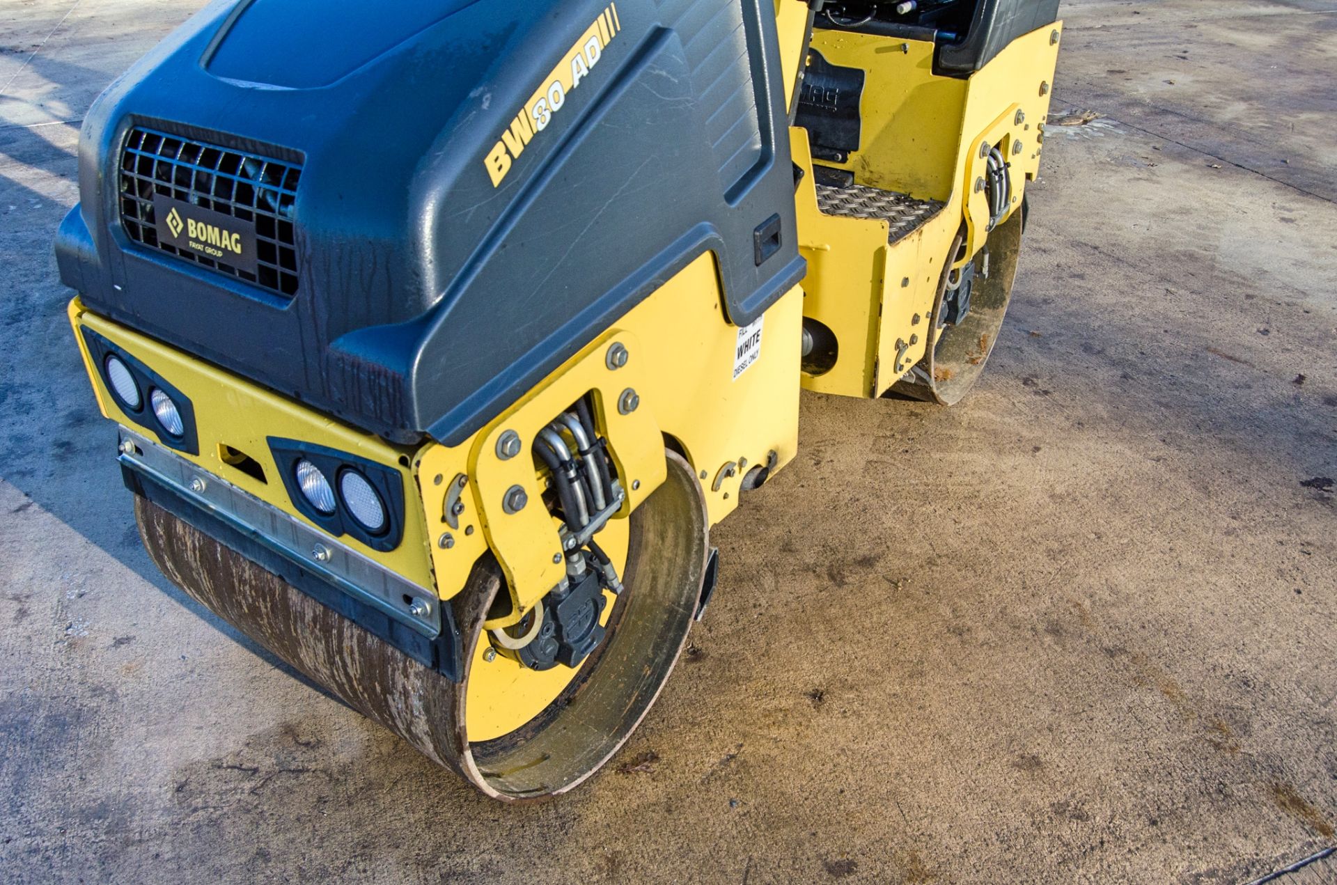 Bomag BW80 AD-5 double drum ride on roller Year: 2018 S/N: 2091011 Recorded Hours: 426 - Image 9 of 21