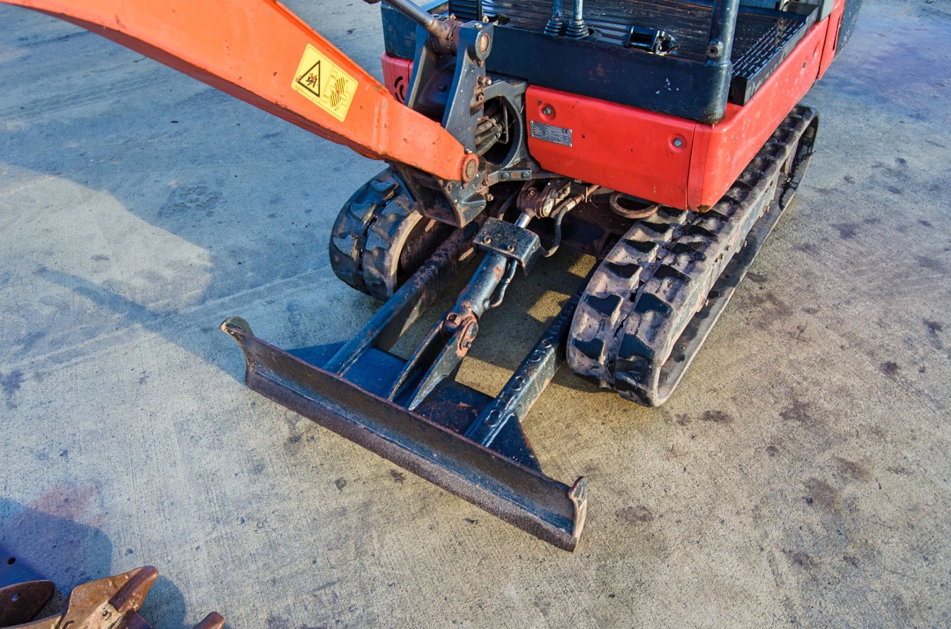 Kubota KX015-4 1.5 tonne rubber tracked mini excavator Year: 2015 S/N: 58352 Recorded Hours: 2725 - Image 13 of 24