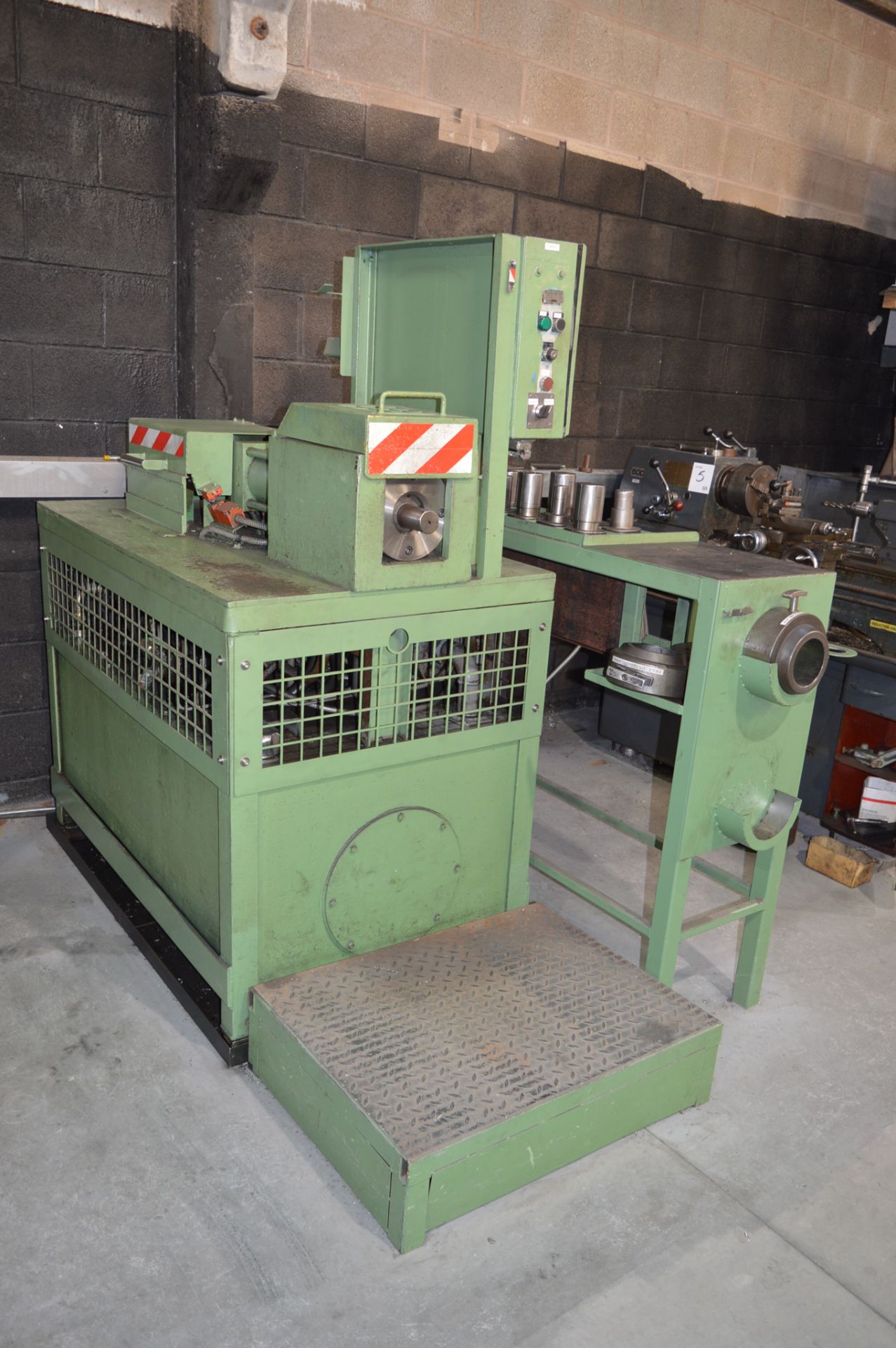 Hydraulic tube end forming machine c/w quantity of formers - Image 2 of 5