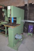 Ajax AJV600 240v vertical bandsaw 600mm throat Year: 1996 S/N: 34937/B76376