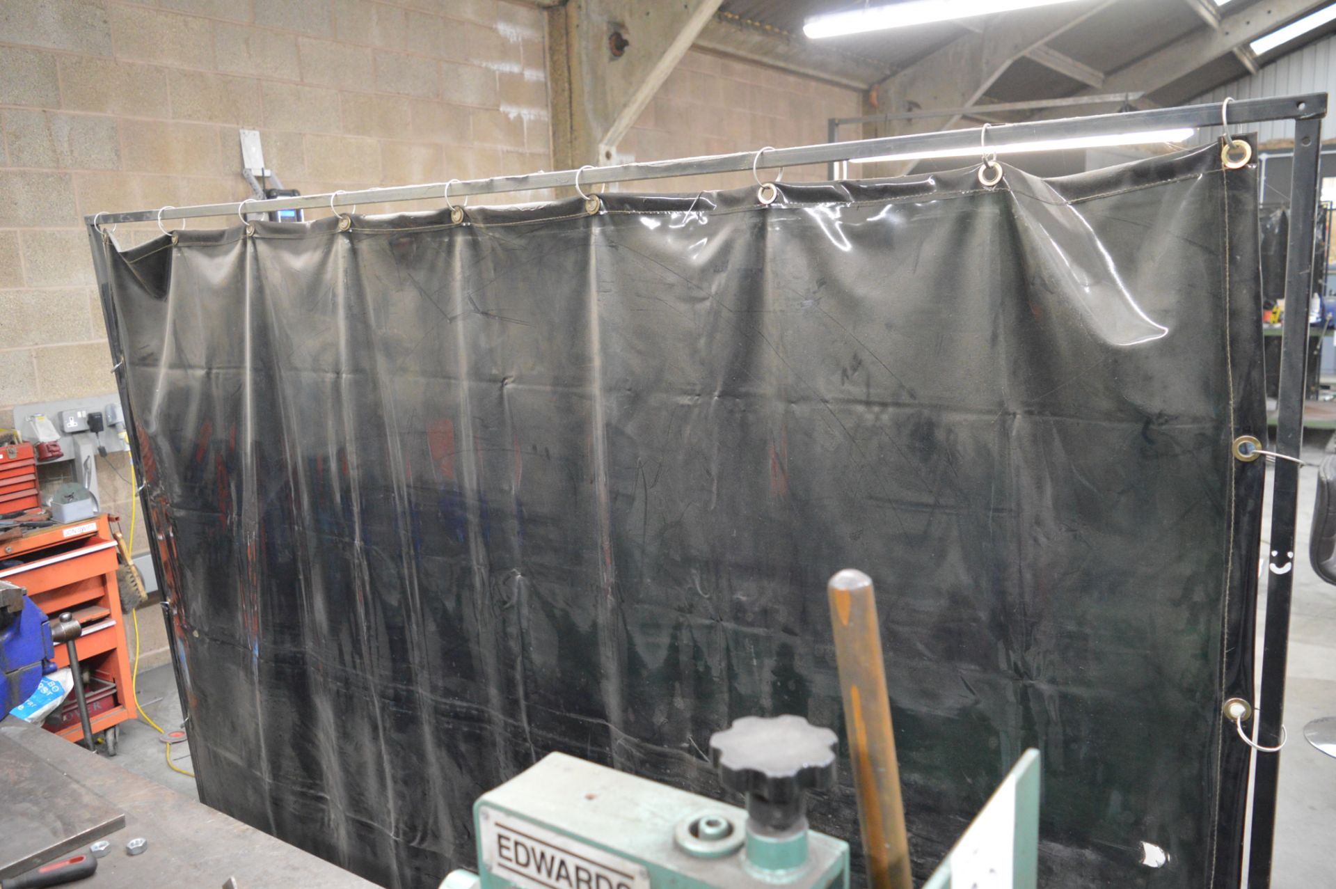 4 - welding screens Each approx. 2400mm x 1800mm - Image 2 of 2