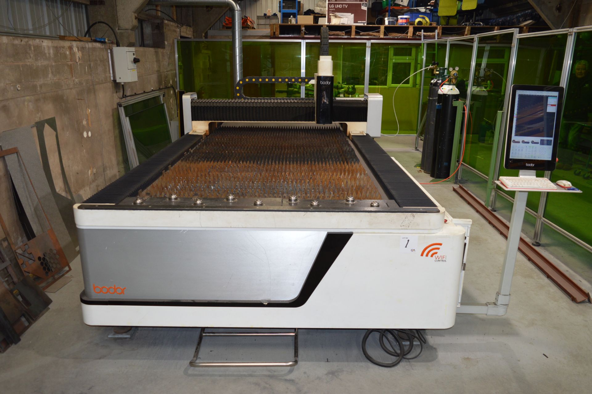 Bodor fiber laser cutting machine Table size approx. 3.2m x 1.6m c/w S&A CWFL-1000AN industrial - Image 6 of 15