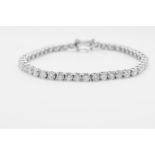 ** ON SALE **9.0 Carat 18ct White Gold Tennis Bracelet set with Round Brilliant Cut Natural Diamonds