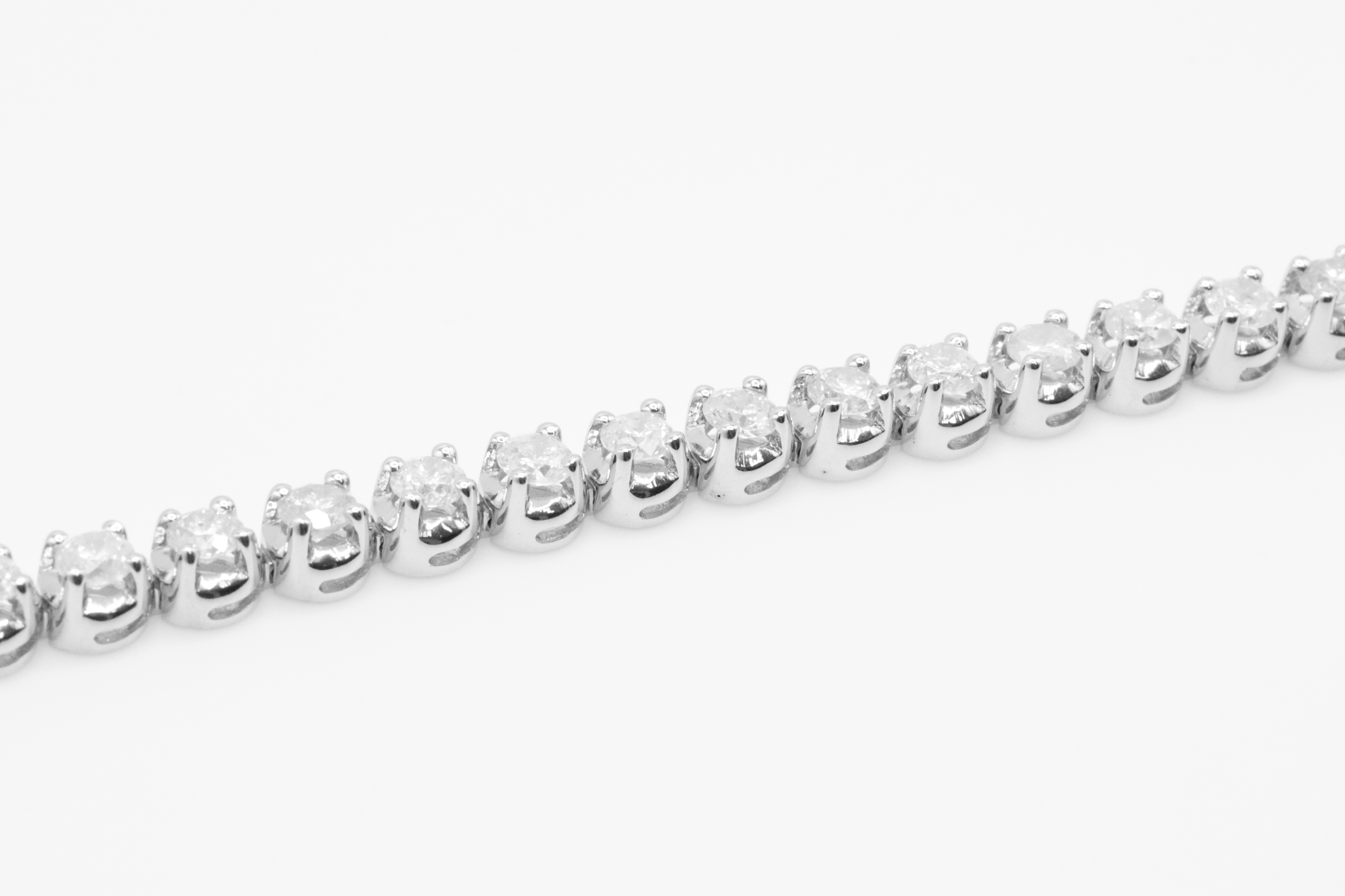 7.0 Carat 18ct White Gold Tennis Bracelet set with Round Brilliant Cut Natural Diamonds - Image 13 of 16