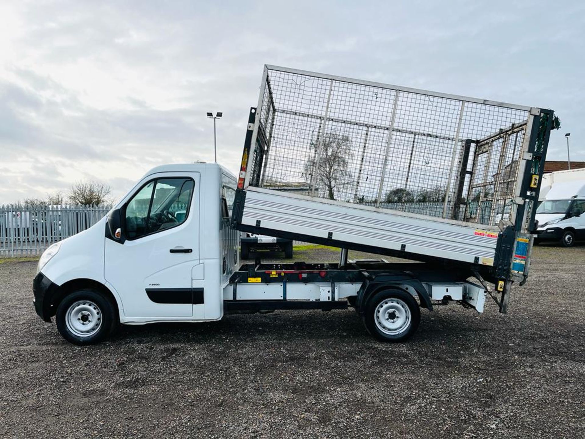 ** ON SALE ** Vauxhall Movano F3500 2.3 CDTI Tipper Body 2017 '17 Reg' - ULEZ Compliant - Image 12 of 24