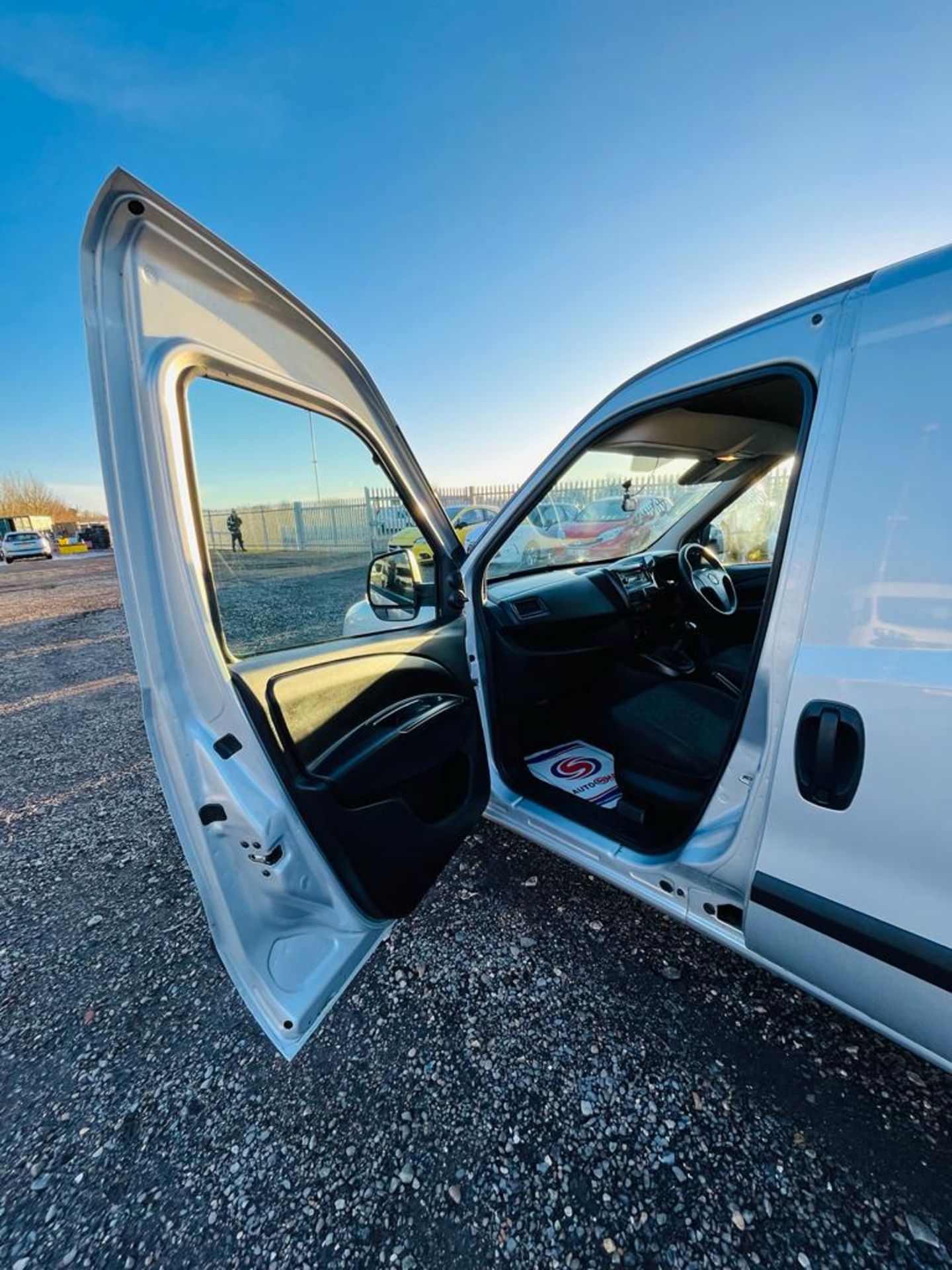 ** ON SALE ** Vauxhall Combo 1.3 CDTI 'Sportive' L1 H1 2015 '15 Reg' - Panel Van - No Vat - Image 20 of 23